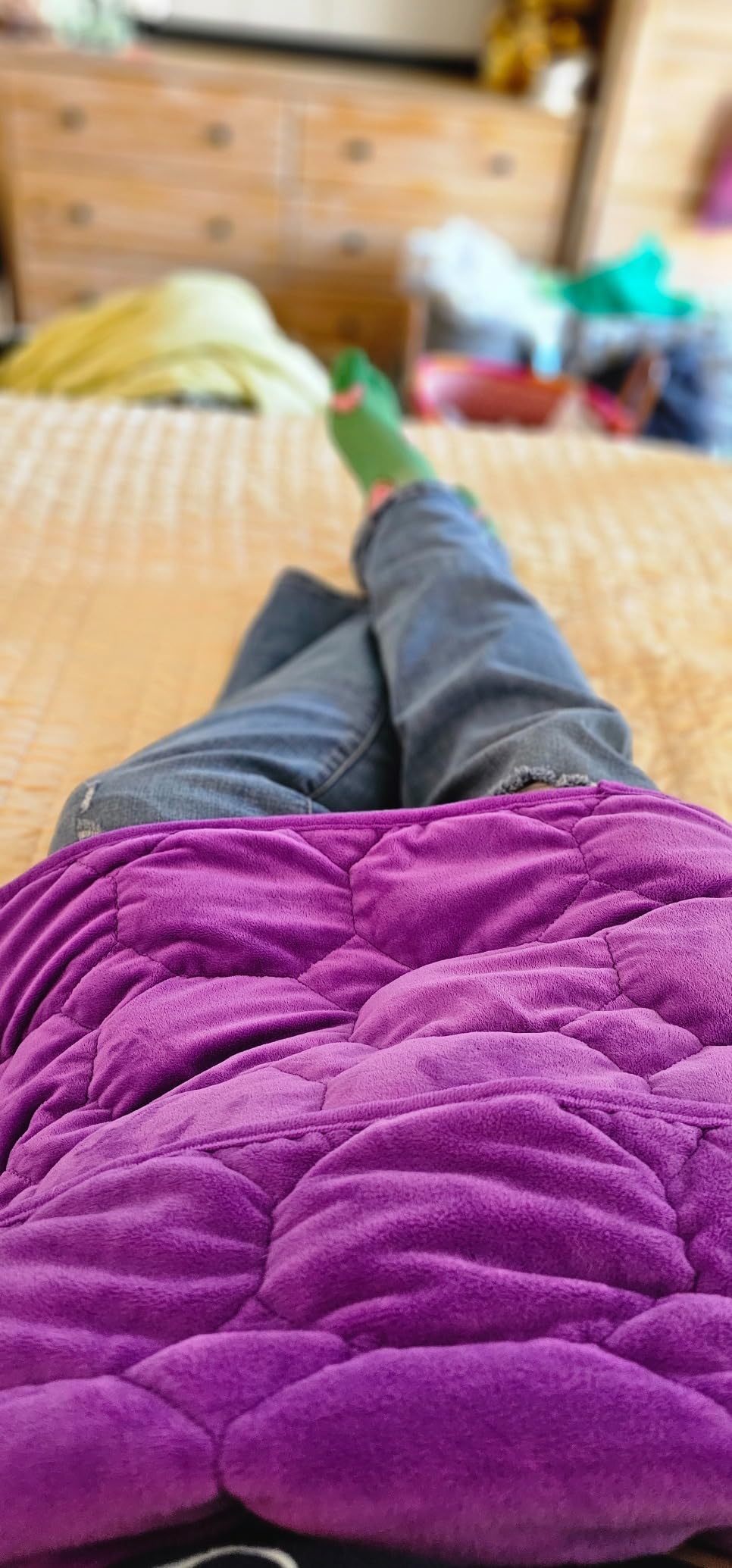 Cottonblue Weighted Lap Blanket 7lbs, Cozy Luxury Crystal Velvet Weighted Blanket for Adults, Small Weighted Blanket for Relaxation, Sleeping, Travel, Grey, 29