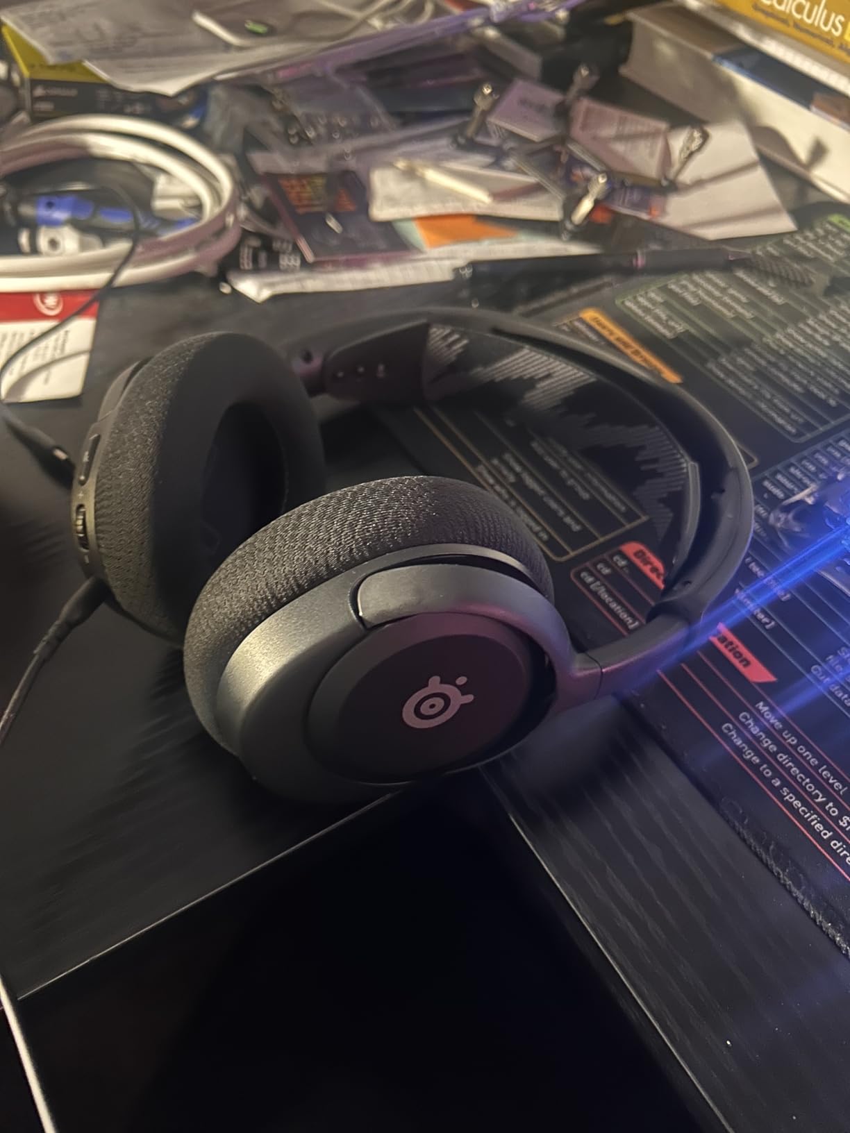 SteelSeries Arctis Nova 1 Multi-System Gaming Headset - Hi-Fi Drivers - 360° Spatial Audio - Comfort Design - Durable - Ultra Lightweight - Noise-Cancelling Mic - PC, PS5/PS4, Switch, Xbox - Black customer photo 1