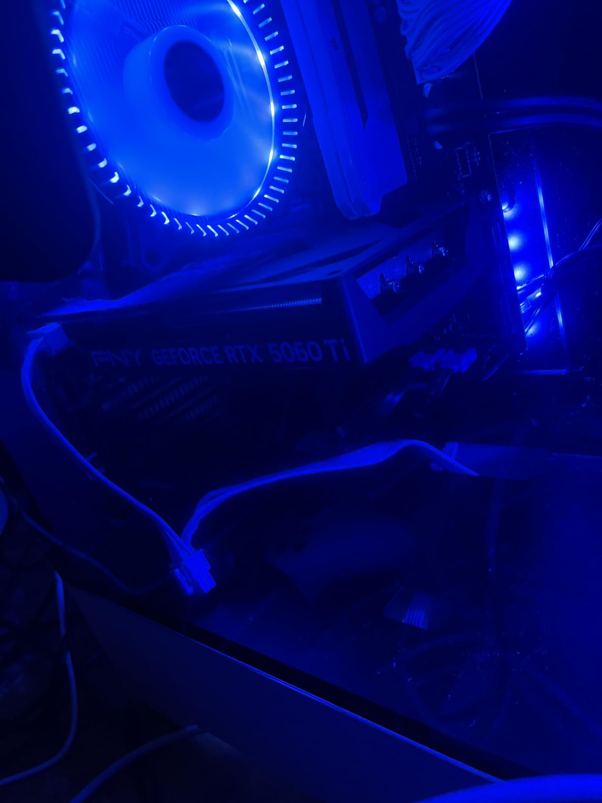 Redragon RGPS-850W 80+ Gold 850 Watt Power Supply w/Upgraded ATX 3.1 & PCIe 5.1 Fully Modular, 12VHPWR Cable Included, 100% Japanese Capacitors, Smart ECO Low Noise RGB Fan, Compact 160mm Size customer photo 1