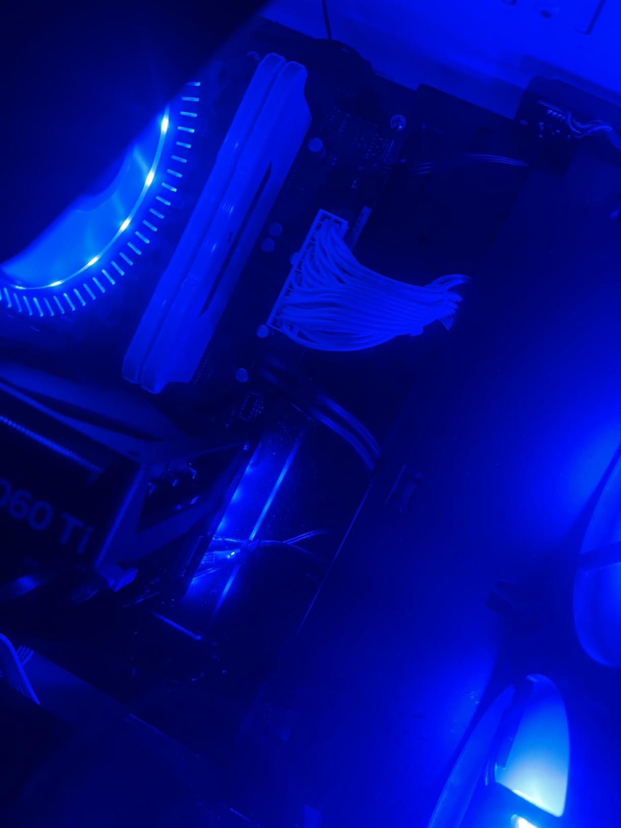 Redragon RGPS-850W 80+ Gold 850 Watt Power Supply w/Upgraded ATX 3.1 & PCIe 5.1 Fully Modular, 12VHPWR Cable Included, 100% Japanese Capacitors, Smart ECO Low Noise RGB Fan, Compact 160mm Size customer photo 2