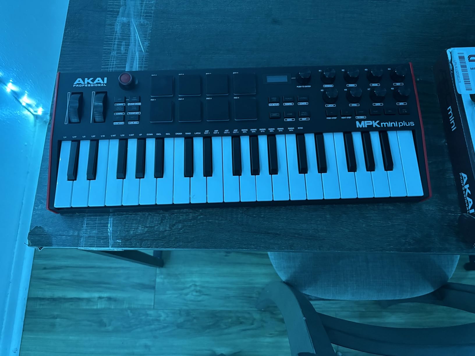 Akai Professional MPK Mini Plus - USB MIDI Keyboard Controller with 37 Mini Keys, 8 MPC Pads, Sequencer, MIDI/CV/Gate I/O, Music Production Software and Native Instruments Sound Package customer photo 1