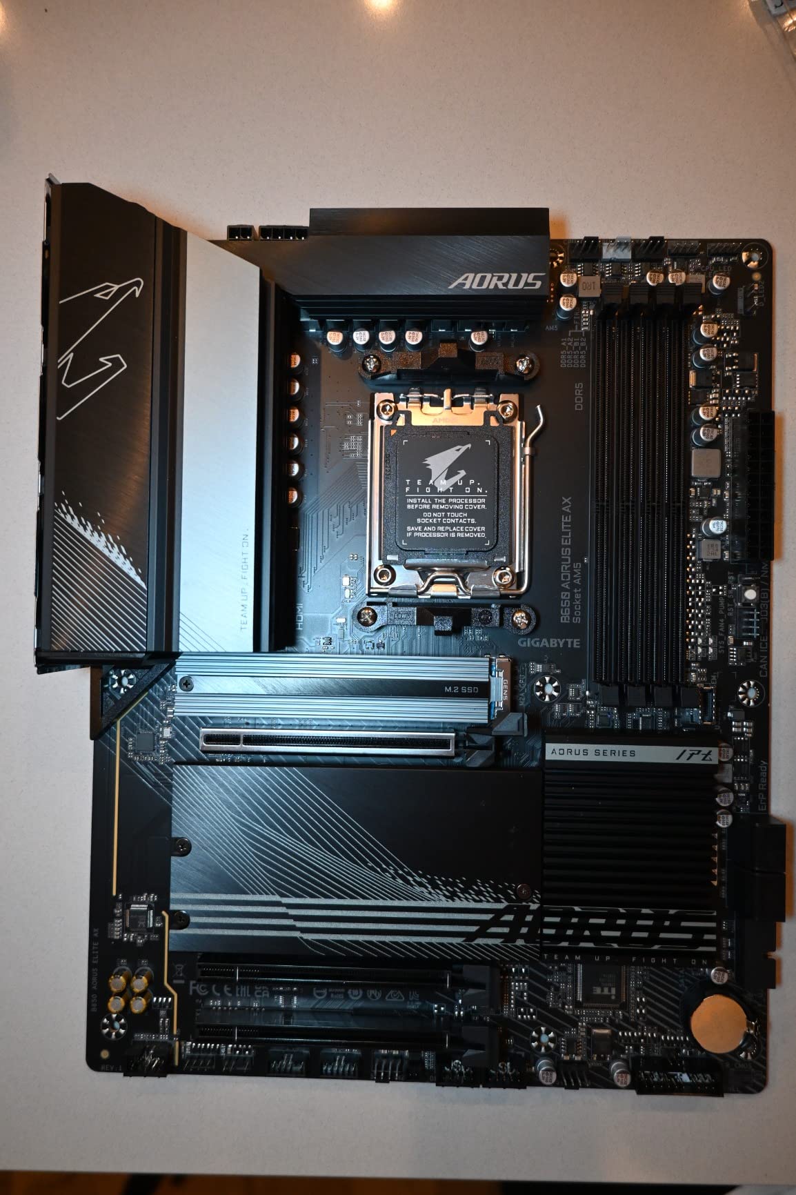 GIGABYTE B650 AORUS Elite AX AMD AM5 ATX Motherboard, Support Ryzen 9000/8000/7000 Series, DDR5, 14+2+1 Power Phase, PCIe 5.0 M.2, USB-C 3.2 Gen 2, WIFI6E, 2.5GbE, EZ-Latch, Q-Flash, RGB Fusion customer photo 2