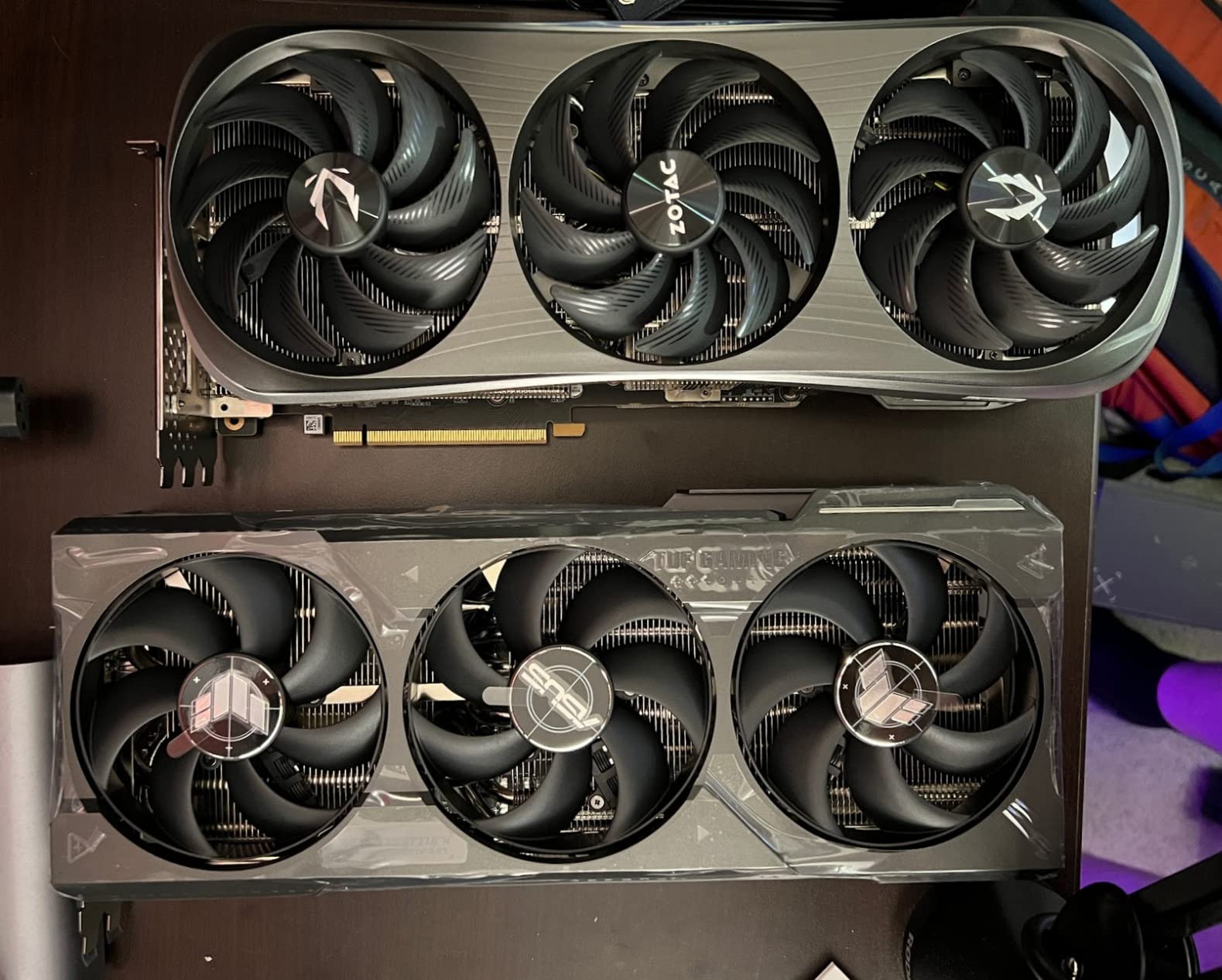 ROG Strix GeForce RTX 4080 OC Edition Gaming Graphics Card (PCIe 4.0, 16GB GDDR6X, HDMI 2.1a, DisplayPort 1.4a) customer photo 1