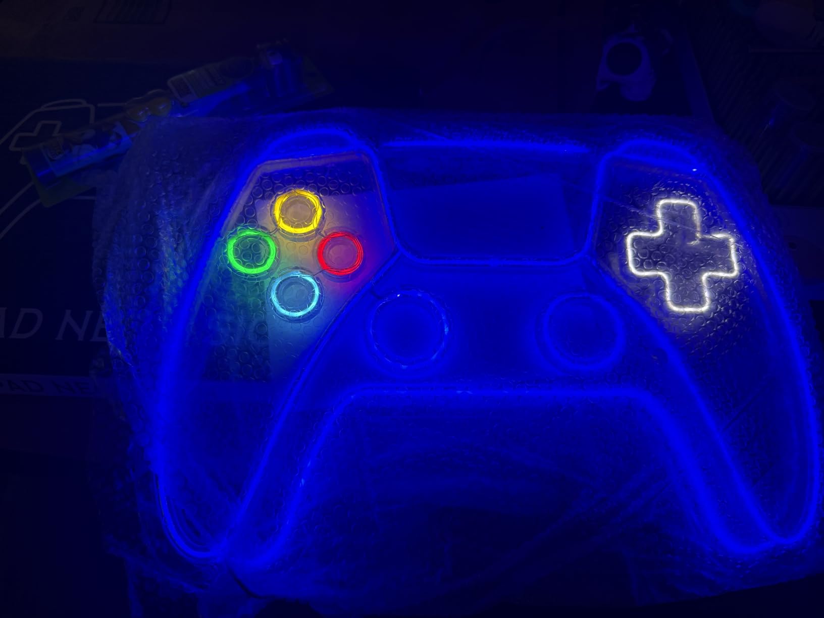 Gamer Neon Sign, Gamepad Shaped LED Neon Sign for Gamer Room Decor, Gaming Neon Sign for Boys Room Decor, Neon Gaming Sign for Gaming Wall Decor, USB Powered Gamer Gifts for Teens, Boys, Kids customer photo 1