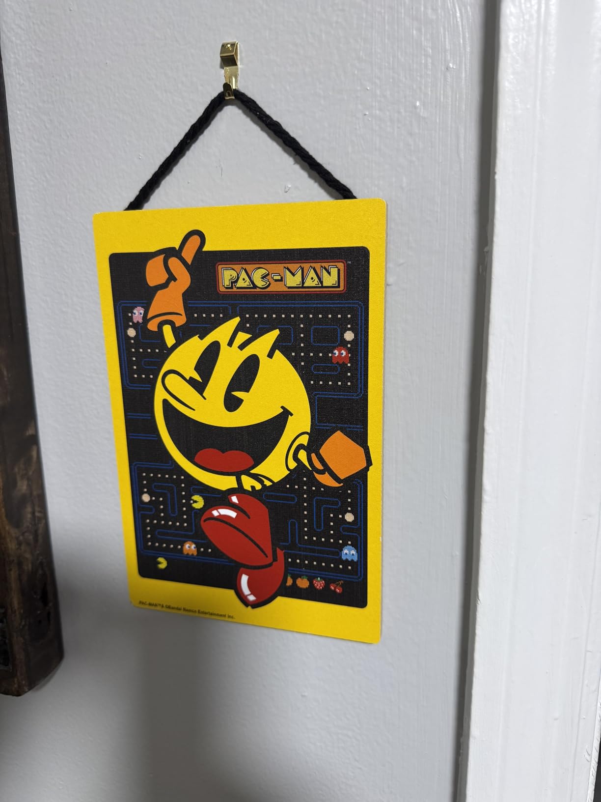 Pac-Man Jumping Hanging Wood Wall Decor - Fun Pac-Man Sign for Game Room or Bedroom customer photo 1