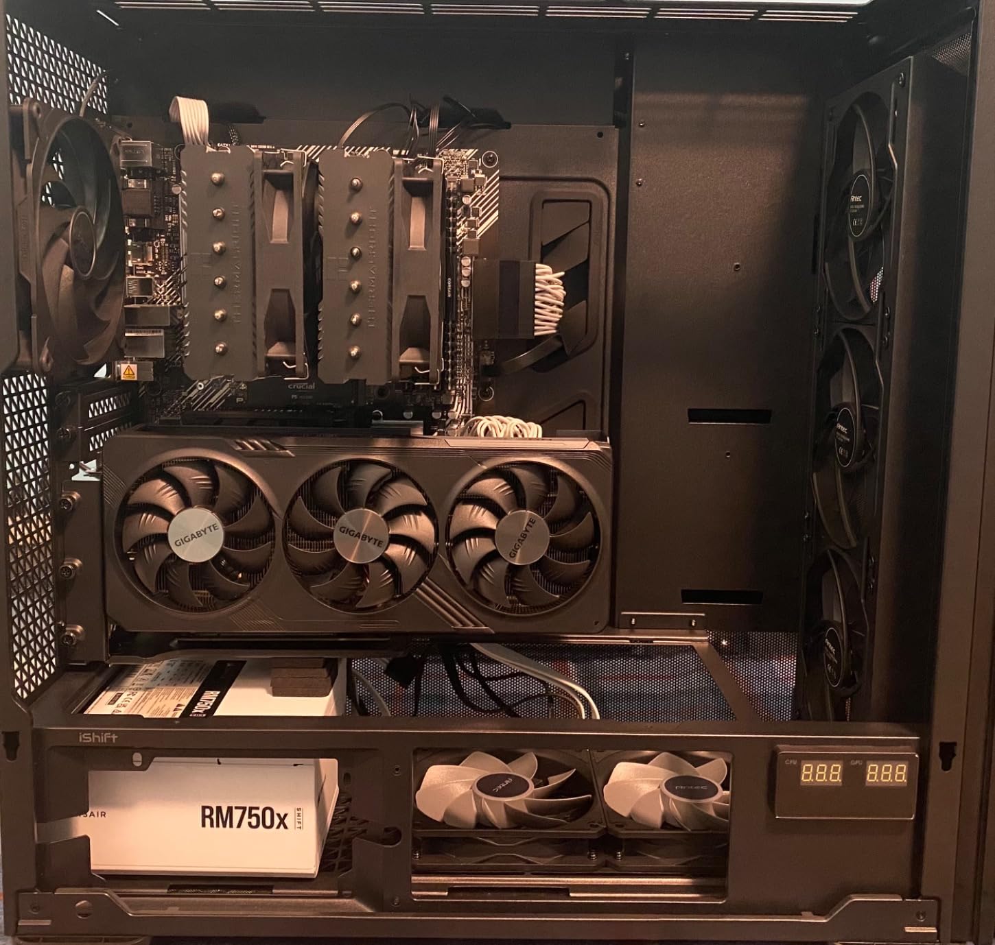 (PH-VGPUKT4.0_03R) Gen4 Vertical GPU Bracket, 220mm Flat Line PCI-E Gen4 x16 Riser Cable Kit (Black) customer photo 1