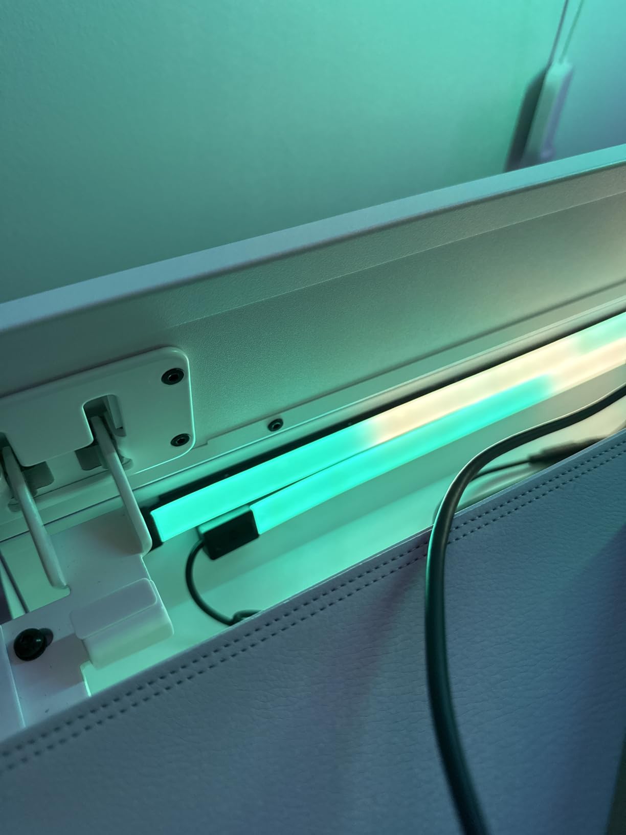 Govee RGBIC Gaming Lights, 10ft Neon Rope Lights Soft Lighting for Gaming Desks, LED Strip Lights Syncing with Razer Chroma, Support Cutting, Smart App Control, Music Sync, Adapter (Only 2.4G Wi-Fi) customer photo 1