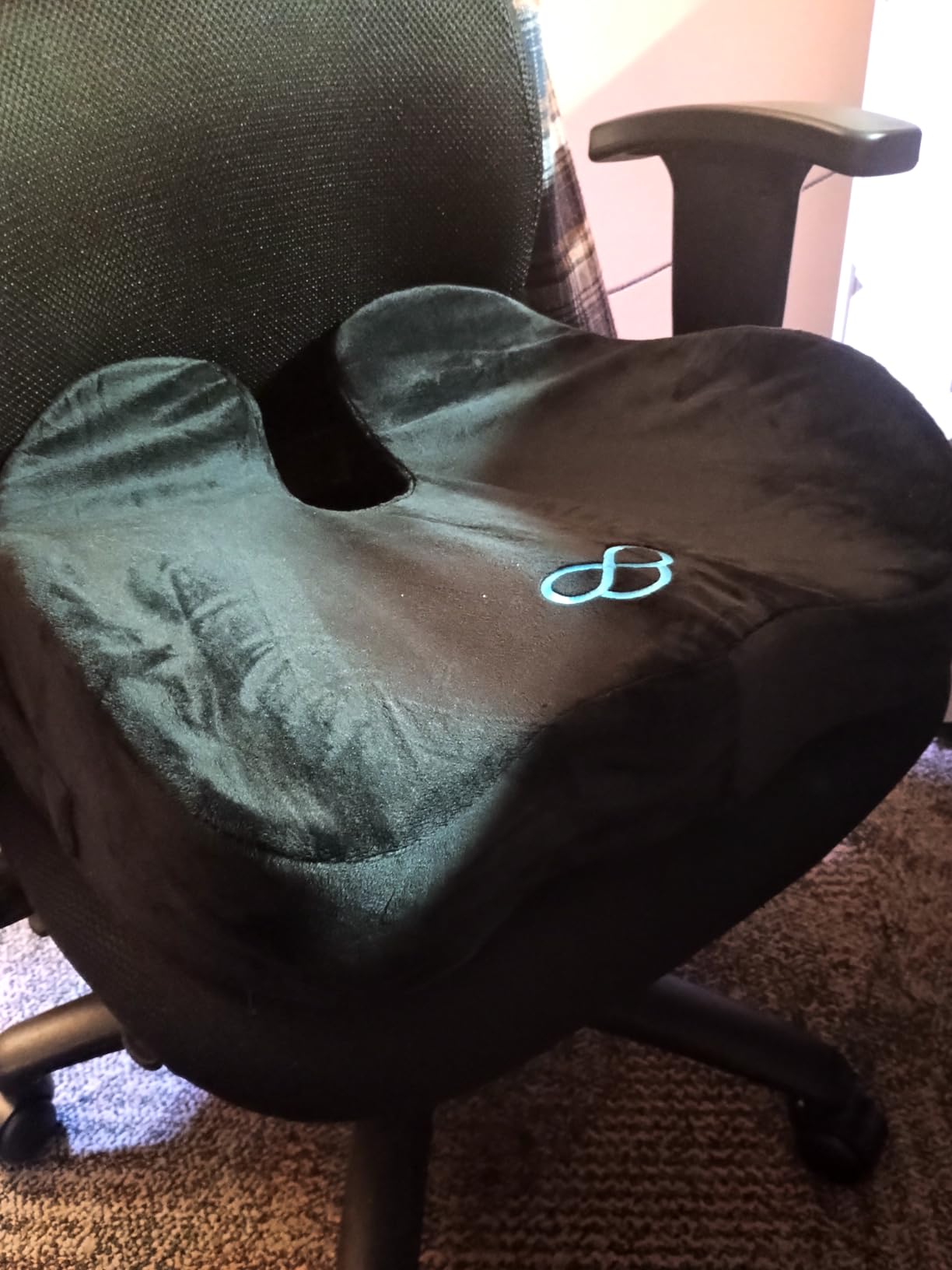 BlissTrends Seat Cushion,Thick Memory Foam Cushions for Office Chair, Car Seat, Airplane, Relieving Pressure Tailbone Sciatica Back Pain for Long Sitting Office Workers, Car Drivers 4.7in Thick Black customer photo 2