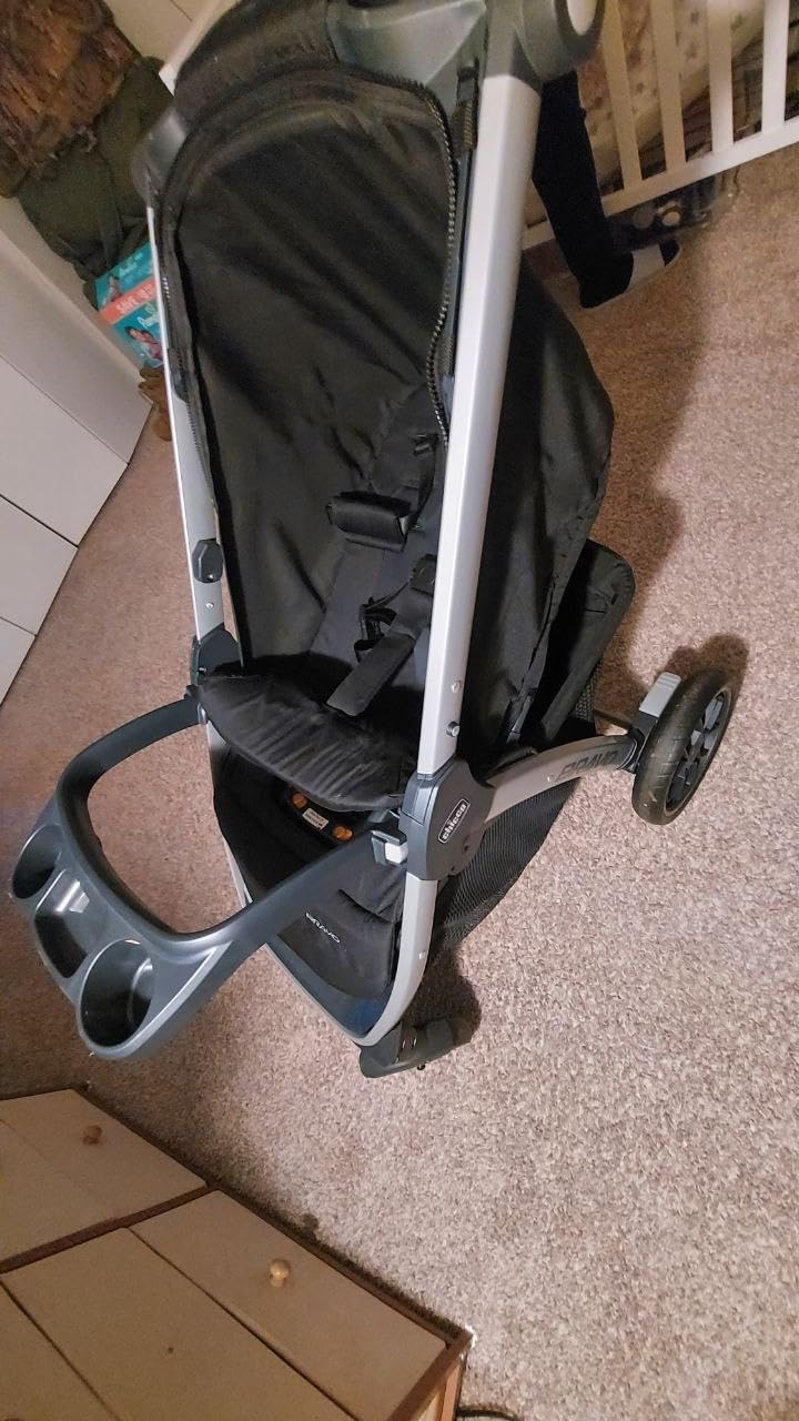 Chicco Bravo 3-in-1 Trio Travel System, Bravo Quick-Fold Stroller with KeyFit 30 Infant Car Seat and Base, Car Seat and Stroller Combo | Parker customer photo 1