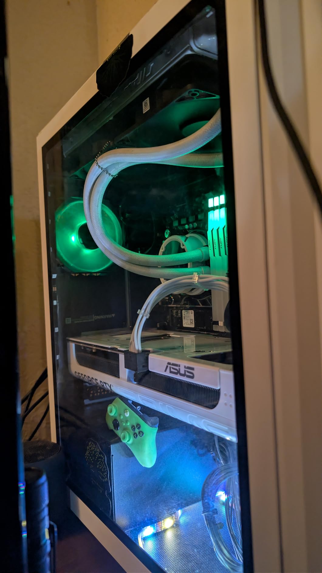 Bangfun 16Pin GPU RTX 4070 Super Power Adapter Cable 90 Degree, PCIE 5.0 16Pin Male to 2X8Pin Female Right Angled 12VHPWR GPU Extension Cable for Geforce RTX 4070 5070 Ti RTX 5080-13inch Black customer photo 1