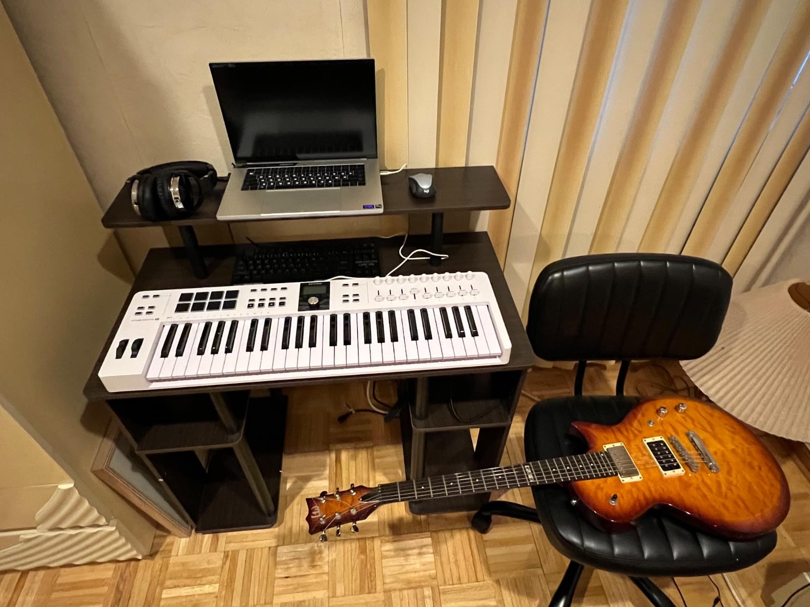 Arturia KeyLab Essential mk3 - 49 Key USB MIDI Controller with Analog Lab V customer photo 2