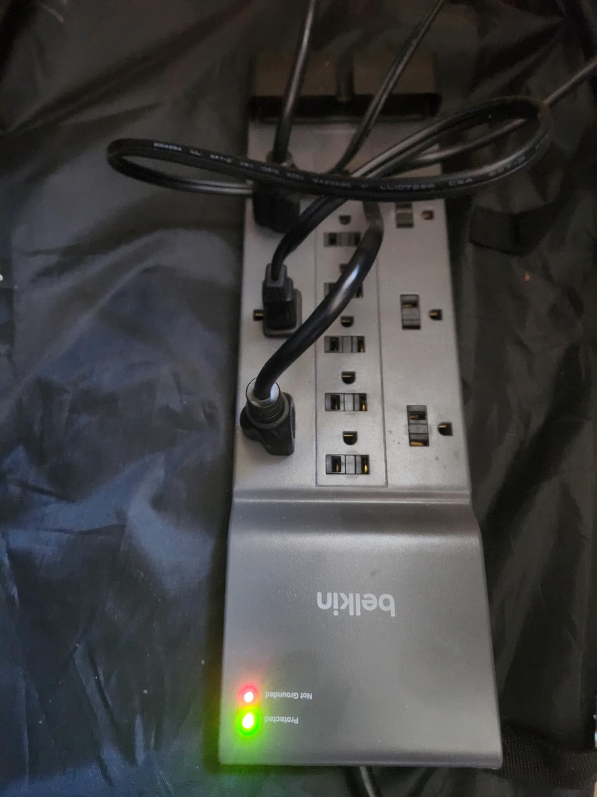 Belkin 12-Outlet Surge Protector Power Strip w/ 12 AC Outlets & 8ft Flat Plug, UL-listed Heavy-Duty Extension Cord for Home, Office, Travel, Computer, Laptop, Charger - 3,940 Joules of Protection customer photo 2