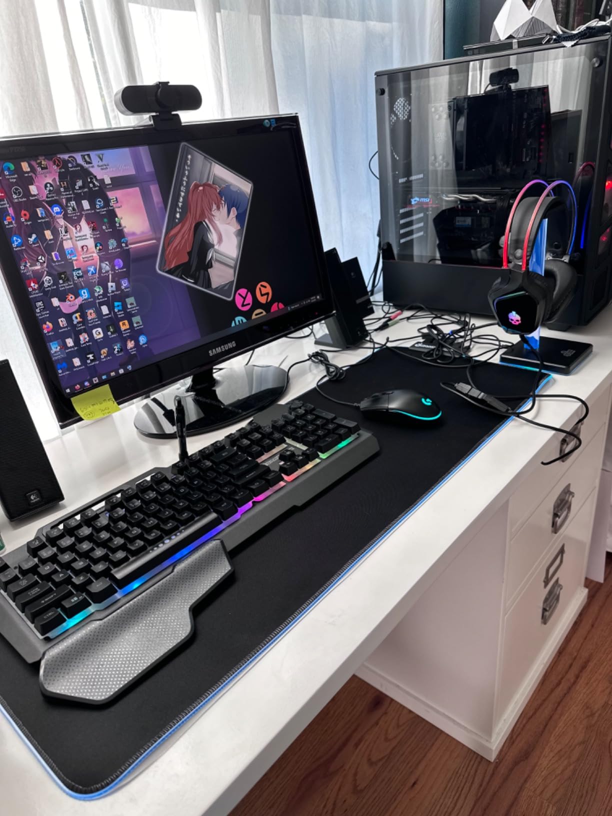 GAME PUNK 6-Piece Codebreakers RGB Gaming Bundle - Mechanical Keyboard, RGB Mouse & XL Mousepad USB Hub, Gaming Headset w/Stand, Light Strip - PC Game Accessories for Desktop & Laptop customer photo 2
