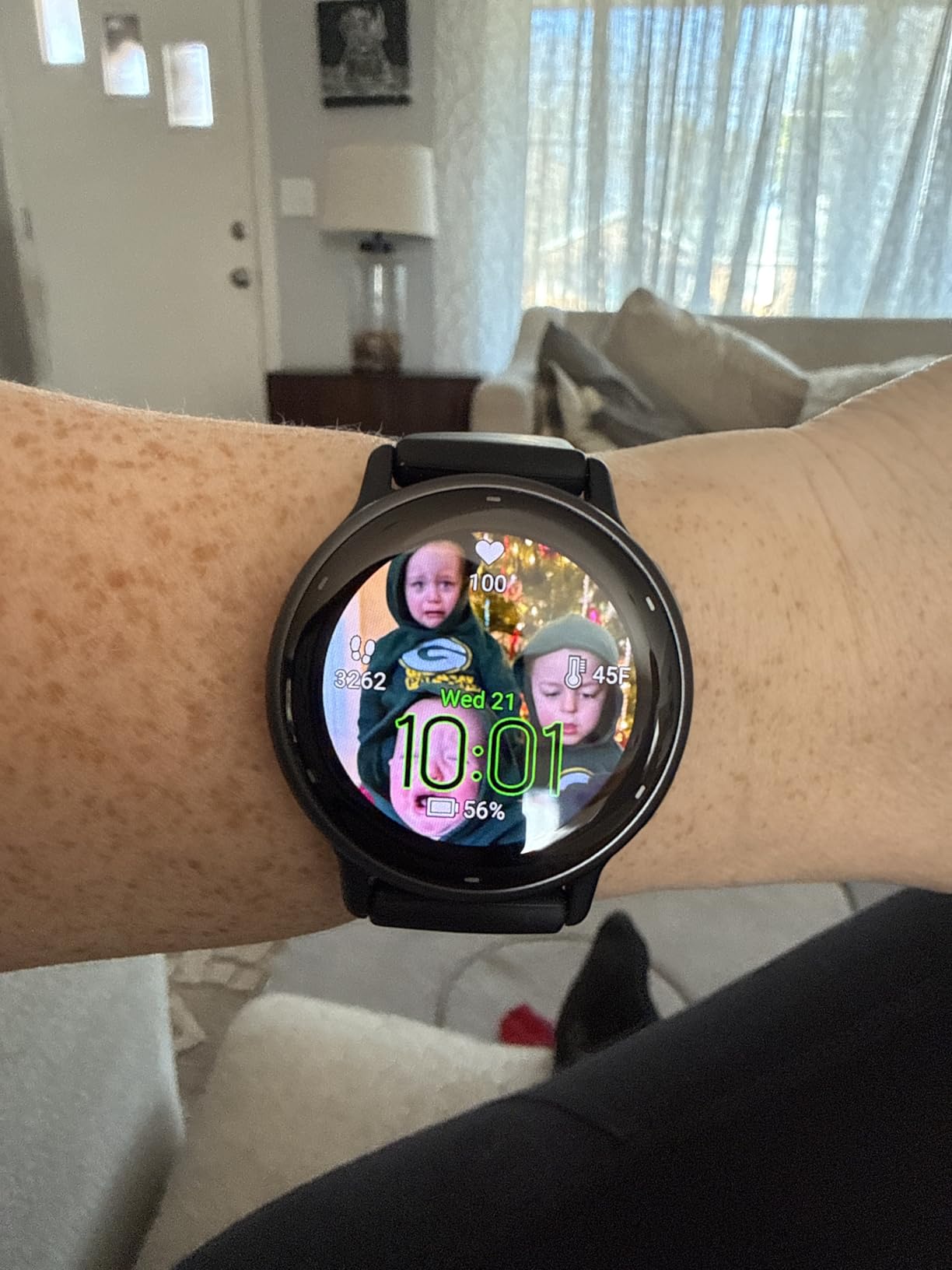 Garmin vívoactive 5, Health and Fitness GPS Smartwatch, AMOLED Display, Up to 11 Days of Battery, Orchid customer photo 2