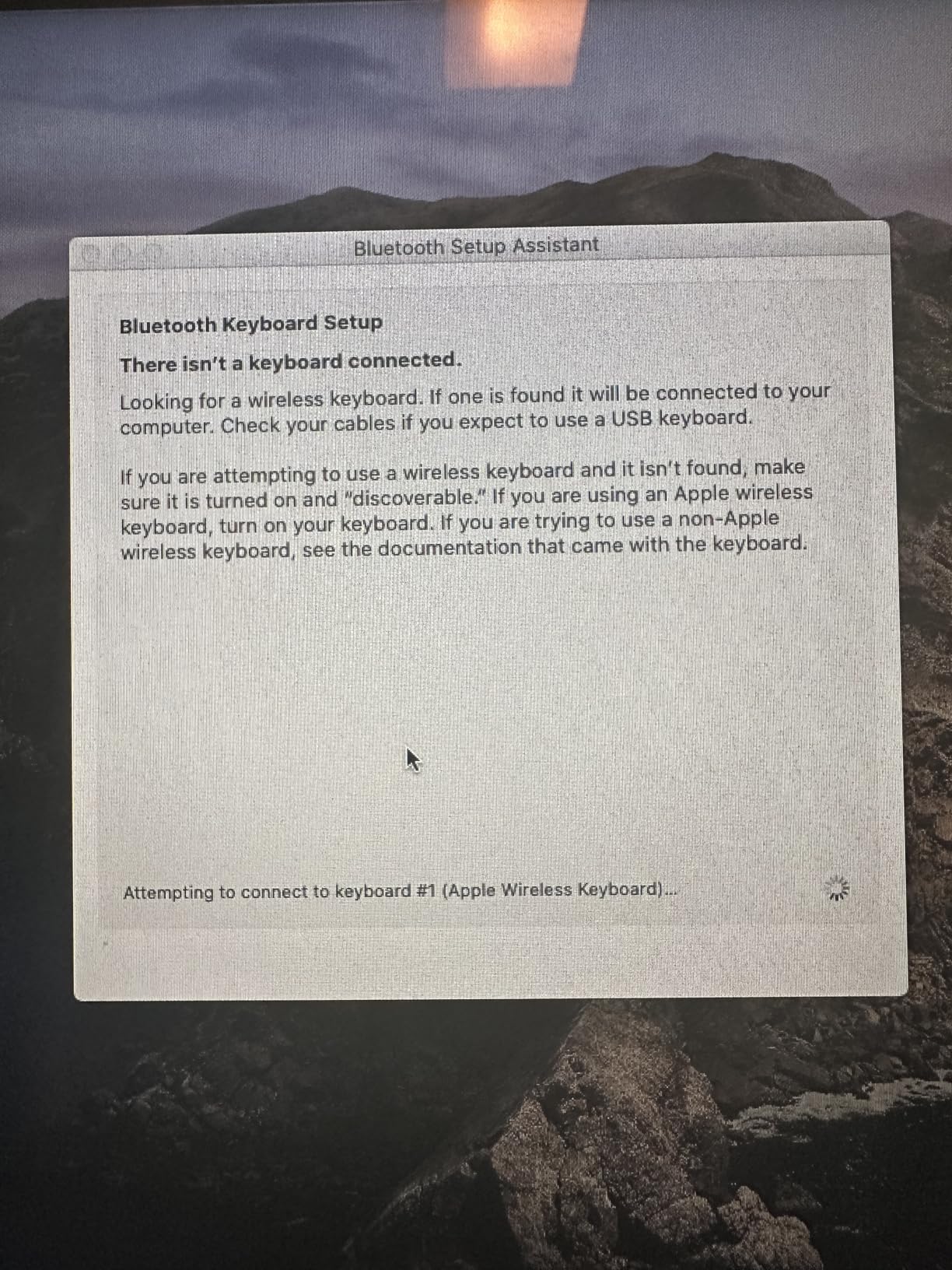 seenda Bluetooth Keyboard and Mouse Combo for Mac, SKM64-2 Rechargeable Slim Wireless Keyboard Mouse Compact, 3 Multi-Device Connection, Compatible for Mac, MacBook Pro/Air, iPad, White Silver customer photo 2