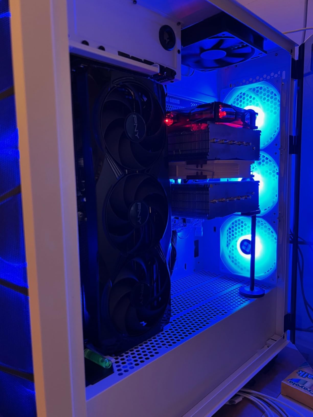 JOYJOM GPU Support Bracket: Adjustable Aluminum Anti Sag GPU Bracket Video Graphics Card Support GPU Stand Holder GPU Support with Hidden Magnet and Anti-Slip Pad-19cm customer photo 2