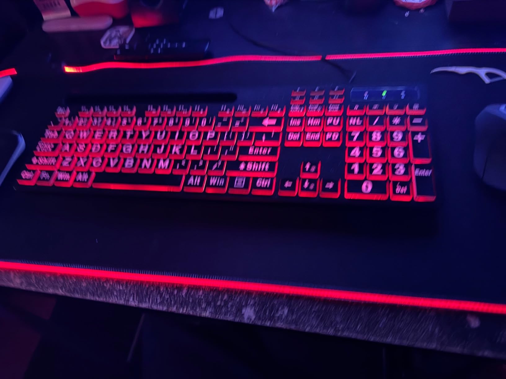 MARVO Large Print Backlit Keyboard, WK712 Wired Computer Keyboards with 7 Colors & 11 Modes Backlight, Tablet Phone Holder and Quiet Light Up Keys, Full-Size Gaming Keyboard for Windows, Mac customer photo 2