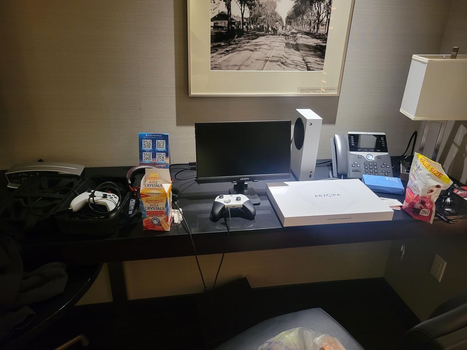 ARZOPA 16.1'' 144Hz Portable Gaming Monitor, 106% sRGB 1080P FHD Kickstand Portable Monitor with HDR, Ultra Slim, Eye Care, External Second Screen for Laptop, PC, PS5, Mac, Xbox customer photo 2