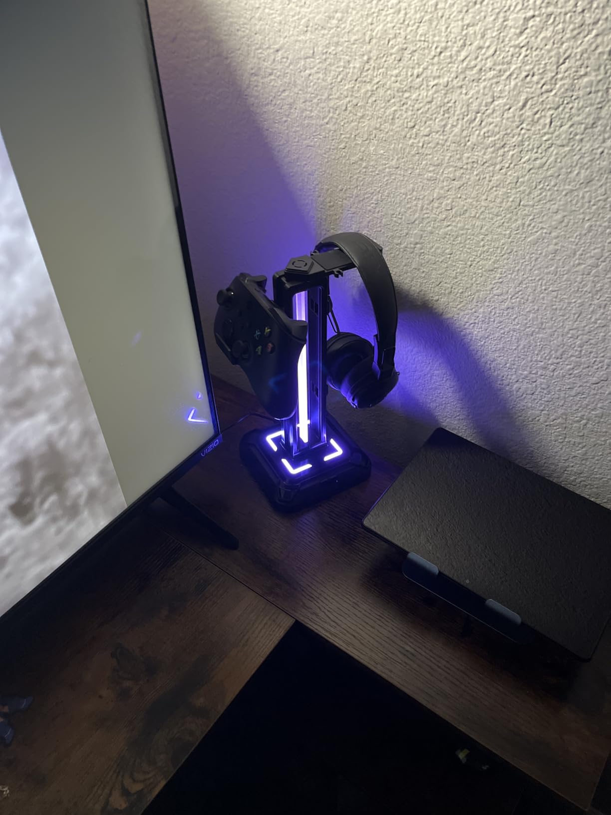 KDD RGB Headset Stand with 9 Light Modes - Controller Holder for Desk customer photo 2