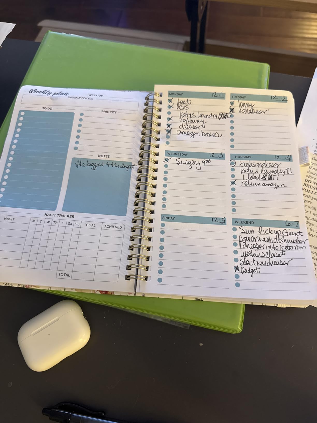 Undated Weekly Planner, Weekly To Do List Notebook with Goal & Habit Tracker Organizer, A5 Weekly Planner Notebook with Spiral Binding, 6.1 x 8.2 - Green customer photo 2