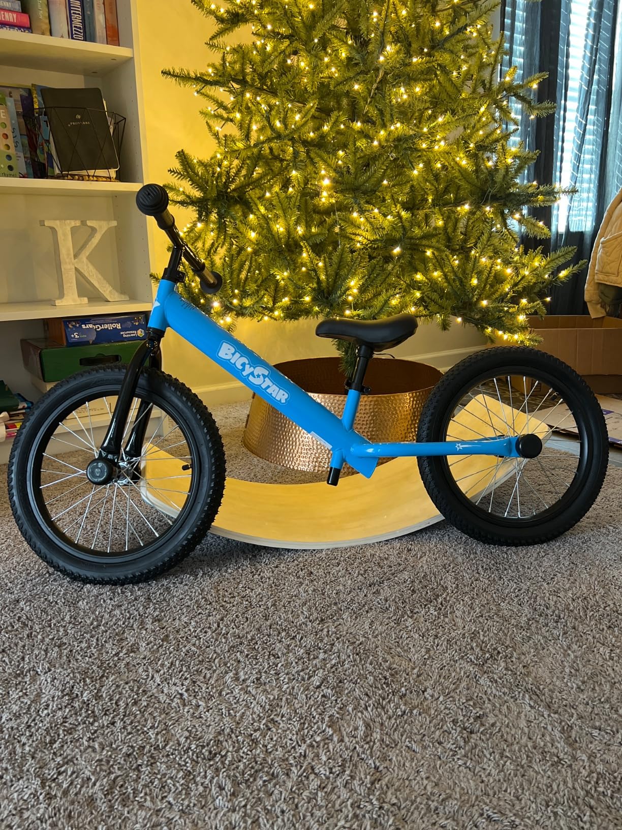 16 Inch Kids Balance Bike for 5-8 Year Old, No Pedals, Air Tires, Footrests, Adjustable Height for Big Boys, Girls customer photo 2