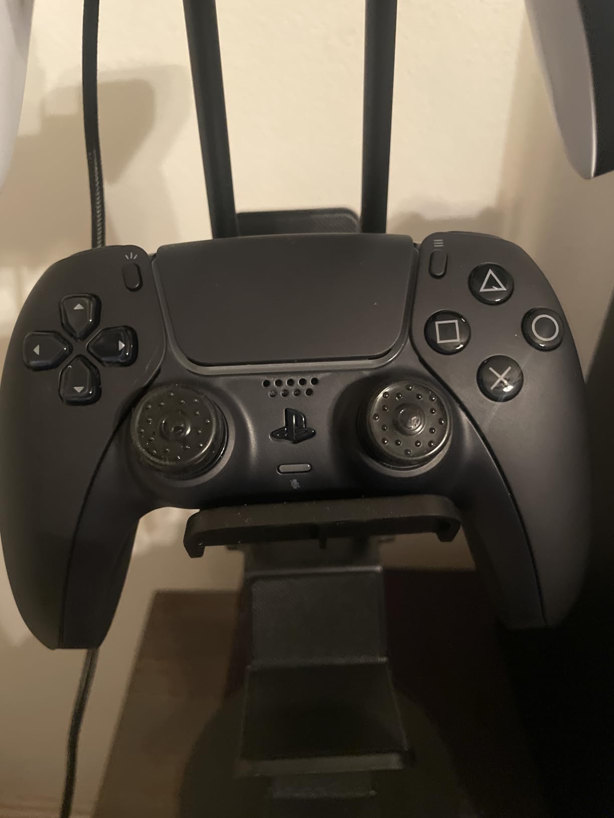 PlayStation DualSense Wireless Controller - Midnight Black customer photo 1