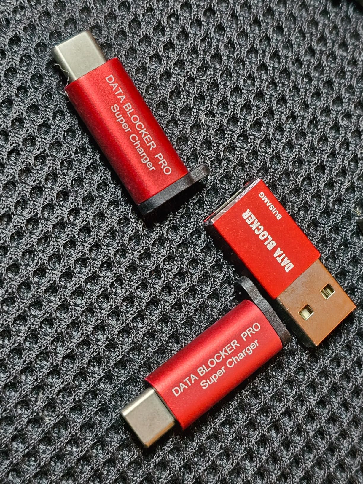 Data Blocker, USB A & USB C Data Blocker for iphone15 16 and Any USB C Mobile Phone Charge, Protect Against Juice Jacking, Refuse Hacking, Only Charging (Red) customer photo 2