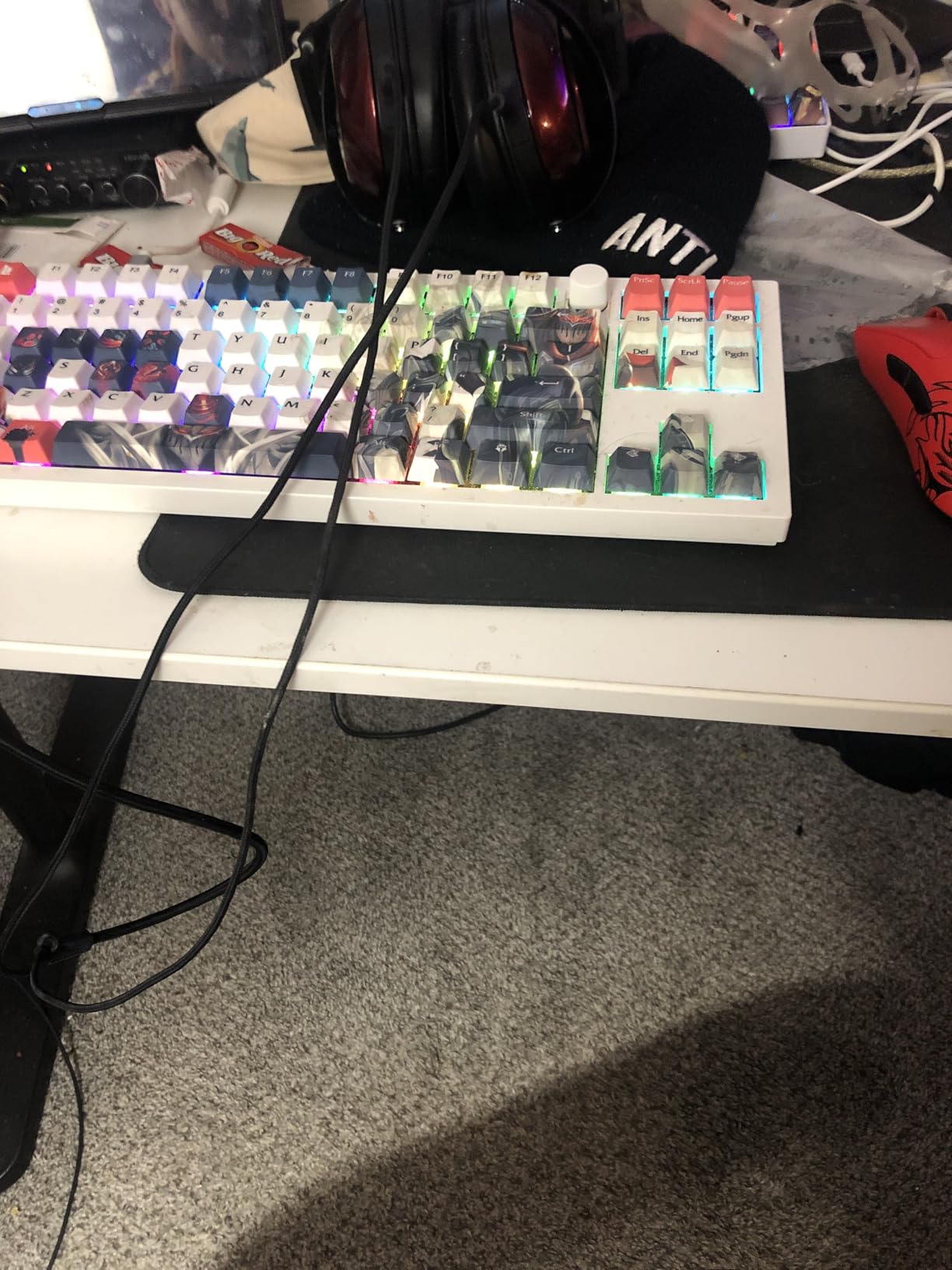 Keychron Q6 Max QMK/VIA Wireless Custom Mechanical Keyboard Barebone Knob Version, Full-Metal Hot-Swappable RGB Backlight 2.4 GHz/Bluetooth/Type-C Wired for Mac/Windows/Linux - Black customer photo 1