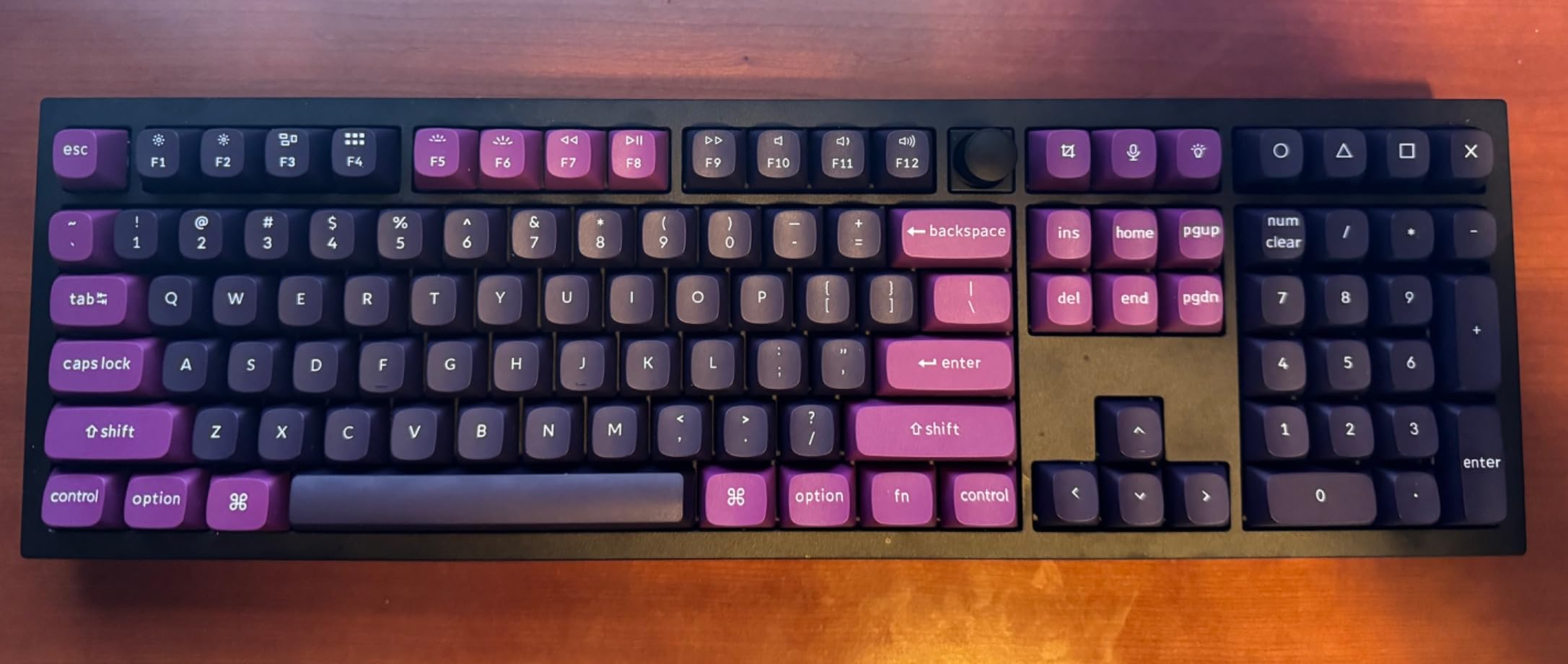 Keychron Q6 Max QMK/VIA Wireless Custom Mechanical Keyboard Barebone Knob Version, Full-Metal Hot-Swappable RGB Backlight 2.4 GHz/Bluetooth/Type-C Wired for Mac/Windows/Linux - Black customer photo 2