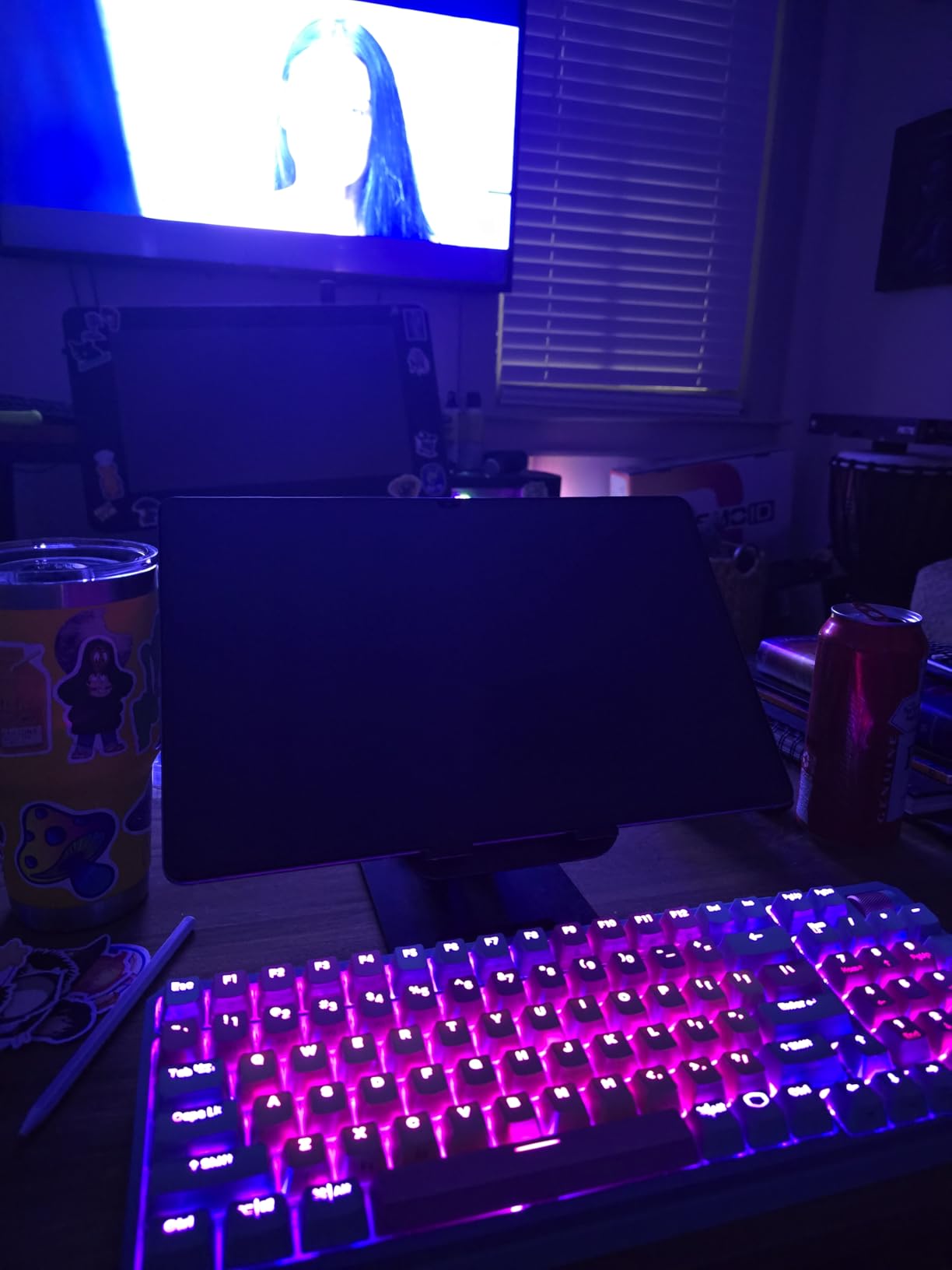 MK770 Macaron Wireless Mechanical RGB Gaming Keyboard, Kailh Box V2 Click White Switches, Gasket Structure, Hot-Swappable, Bluetooth|2.4GHz, Tactile 3-Way Dial customer photo 2