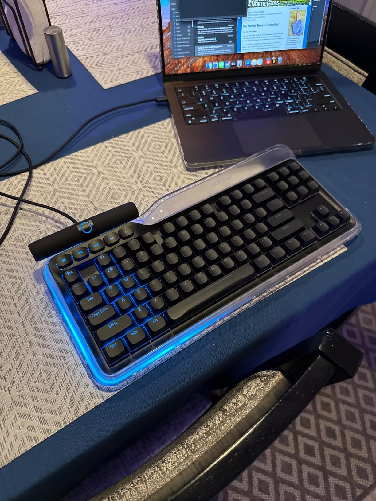 Hyte Keeb TKL - Modern Human Interface - Customizable Tenkeyless Wired Crystal Bubble RGB Gasket Mounted Mechanical Keyboard - Fluffy Lavender Linear Switches - Crystal/Black customer photo 1