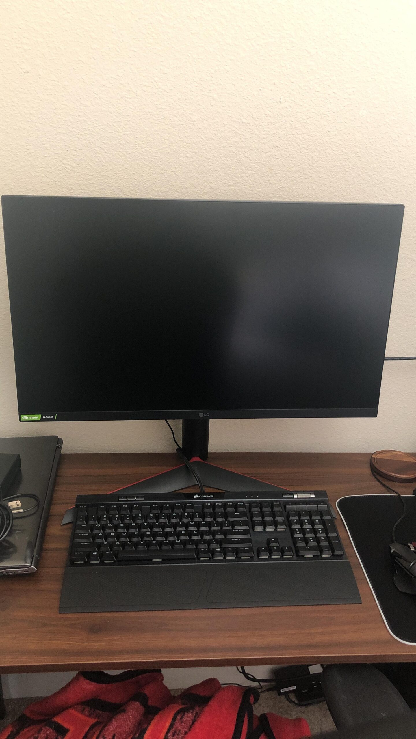 LG 27GS60QC-B Ultragear Curved Gaming Monitor 27-Inch QHD (2560x1440) 180Hz 1ms 1000R AMD FreeSync HDR10 HDMIx2 DisplayPort Borderless Design Black Stabilizer DAS Crosshair FPS Counter customer photo 2