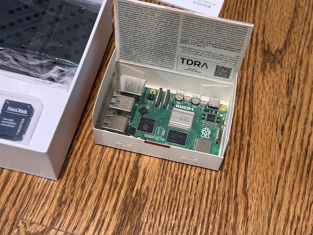 RasTech Raspberry Pi 5 8GB Kit 64GB Edition with Active Cooler, 27W GaN 5.1V5A USB-C Power Supply customer photo 2