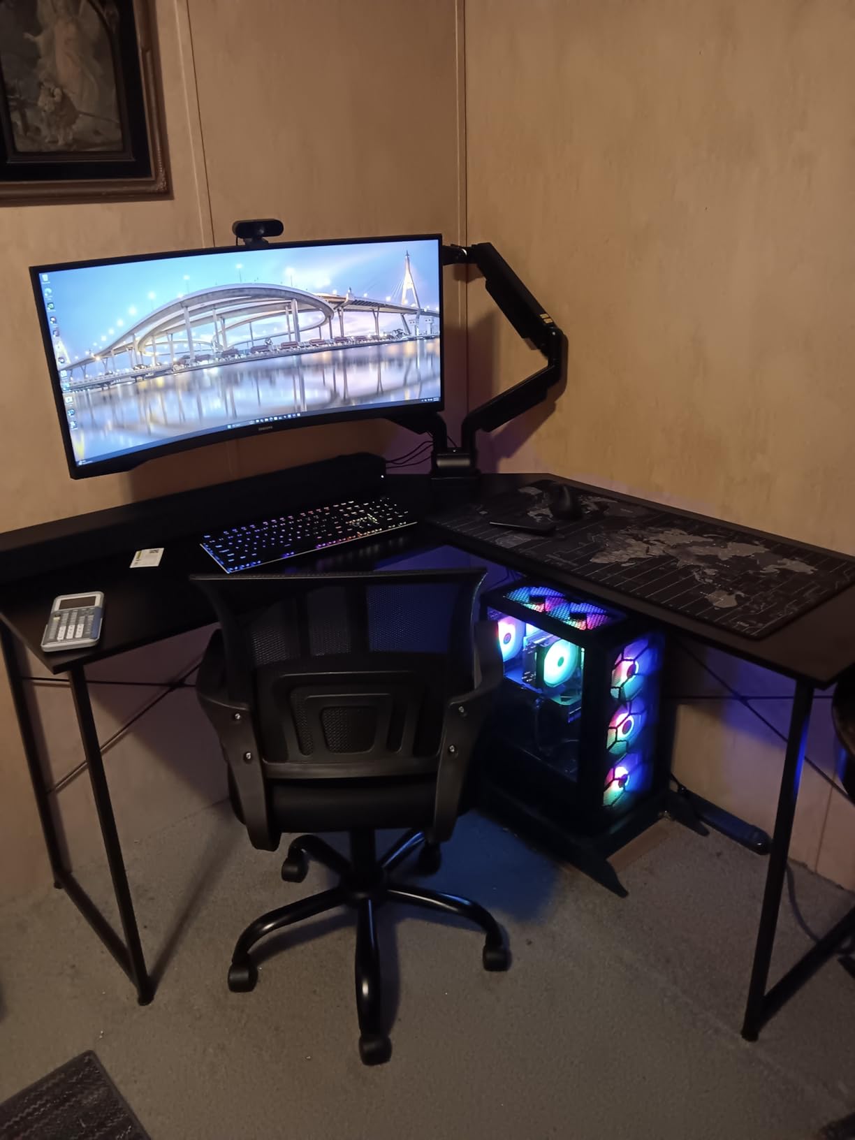 Casaottima L Shaped Gaming Desk, Corner Desk Gaming Table for Home Office, Computer Desk Sturdy Writing Workstation for Small Space, Easy to Assemble, 51 inch, Carbon Fiber Surface, Black customer photo 1