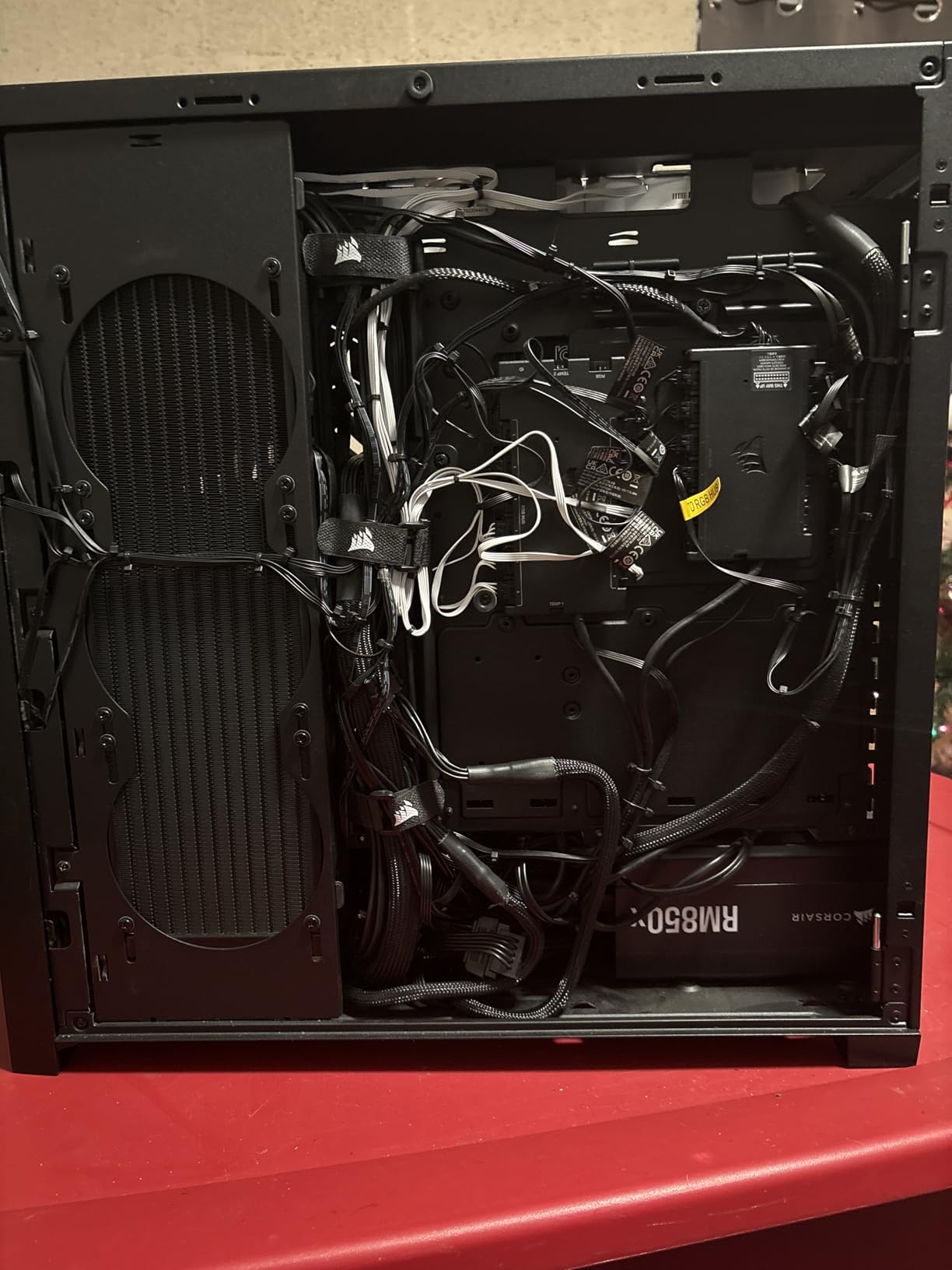 iCUE Link LX120 RGB 120mm PWM Fans Triple Pack - Dual Light Loops - Includes iCUE Link System Hub - CORSAIR AirGuide Technology - Black customer photo 1