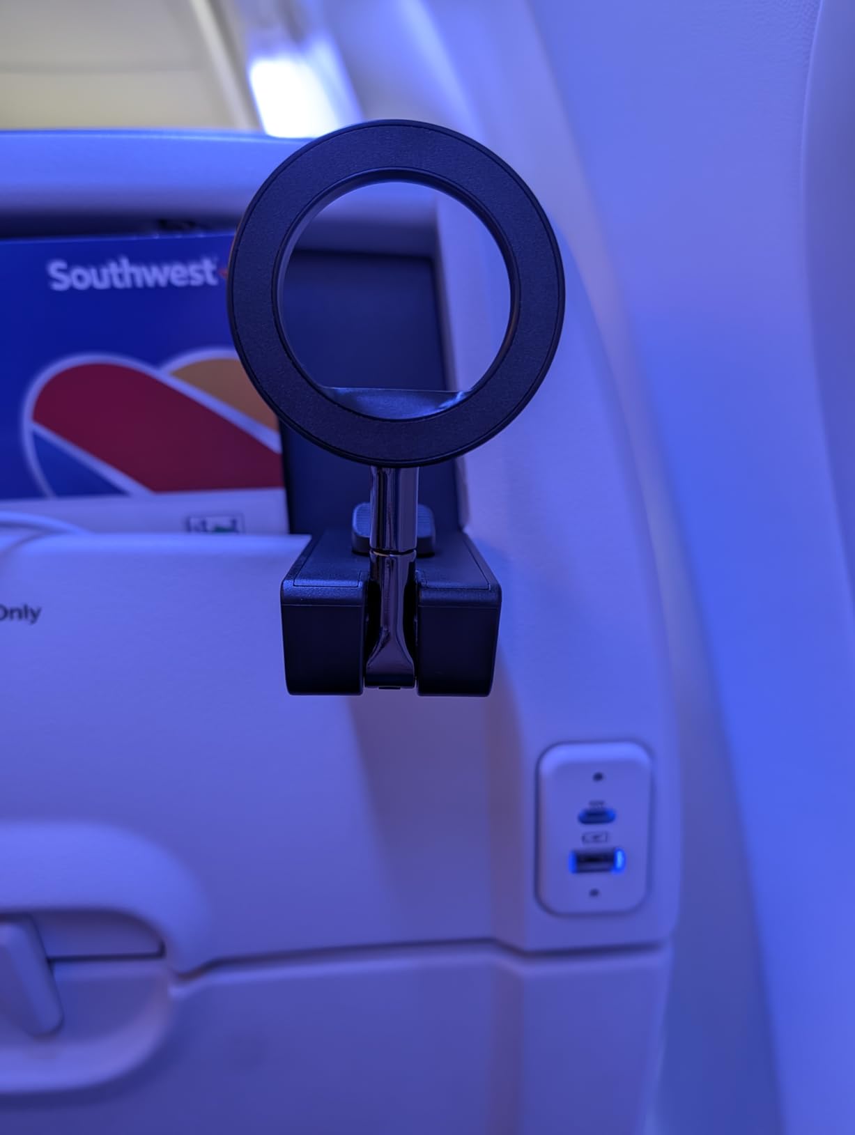 UGREEN Airplane Phone Holder for Magsafe Air Plane Travel Essentials Magnetic Phone Mount Compatible with iPhone 17 Air 16 15 14 Plus 13 12 Pro Max Mini Magsafe Case, Handsfree for Long Flight Flying customer photo 2