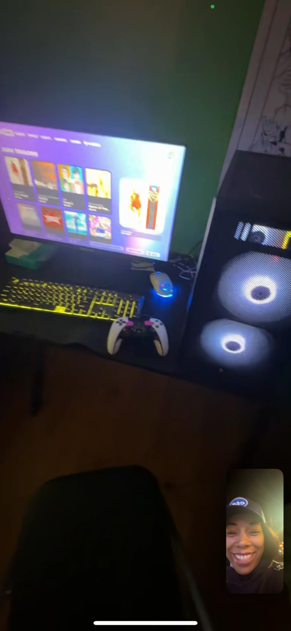 HLDIRECT 40 Inch Gaming Desk, Small Computer Gaming Desk Table with Cable Management, Ergonomic A Shape Modern Carbon Fiber Gamer Table Pc Workstation Home Office Desks for Small Space, Black customer photo 2