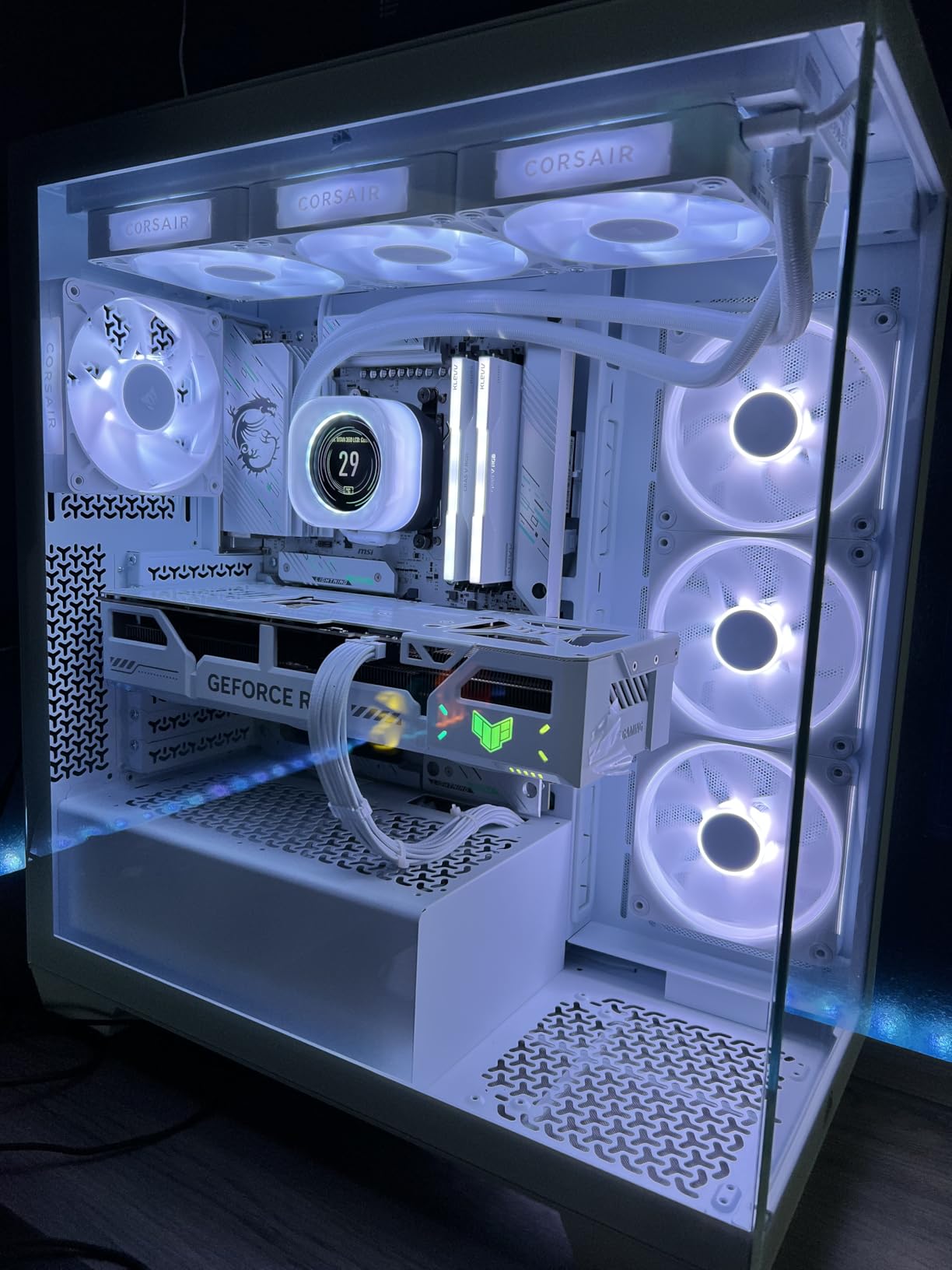 iCUE Link Titan 360 RX LCD Liquid CPU Cooler - 360mm AIO - Low-Noise - FlowDrive Cooling Engine - Intel LGA 1851/1700, AMD AM5/AM4 - 3X RX120 RGB Fans - iCUE Link System Hub Included - White customer photo 2