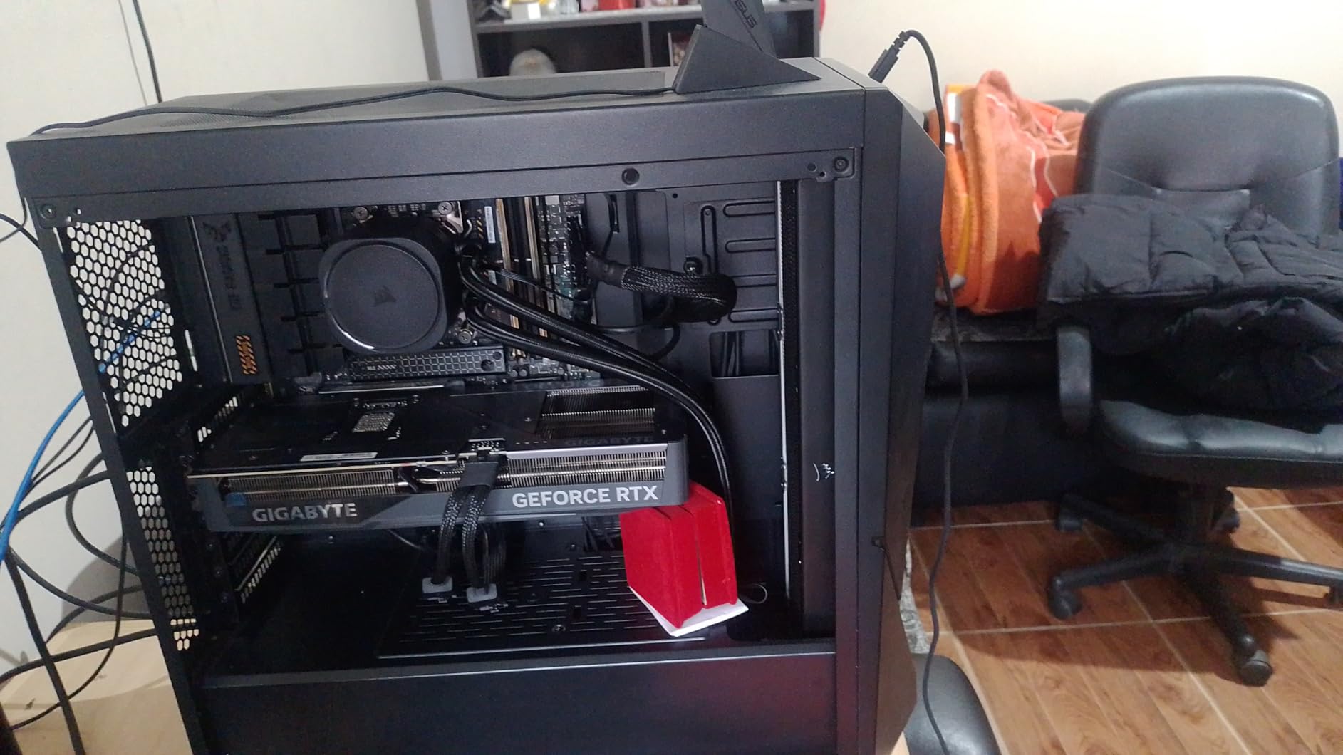 CORSAIR Nautilus 360 RS Liquid CPU Cooler - 360mm AIO - Low-Noise - Direct Motherboard Connection - Daisy-Chain - Intel LGA 1851/1700, AMD AM5/AM4 - 3X RS120 Fans Included - Black customer photo 2