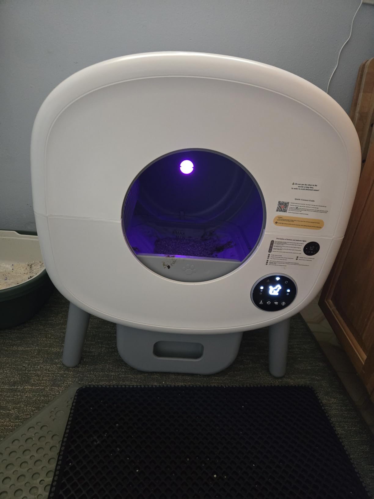 Cumrige Self Cleaning Litter Box, Large Capacity Automatic Cat Litter Box Self Cleaning for Cats, App Control, Safety Protection, 2 Roll Garbage Bags, White & Grey customer photo 1