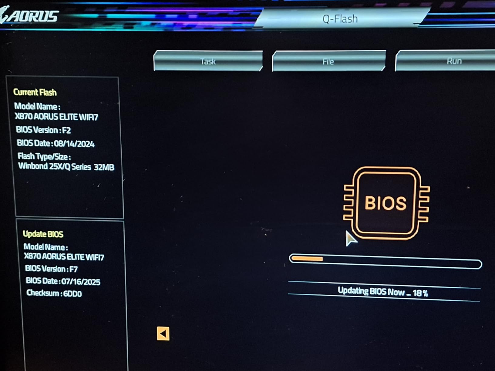 GIGABYTE X870 AORUS Elite WIFI7 AMD AM5 LGA 1718 Motherboard, ATX, DDR5, 4X M.2, PCIe 5.0, USB4, WIFI7, 2.5GbE LAN, EZ-Latch, 5-Year Warranty customer photo 1