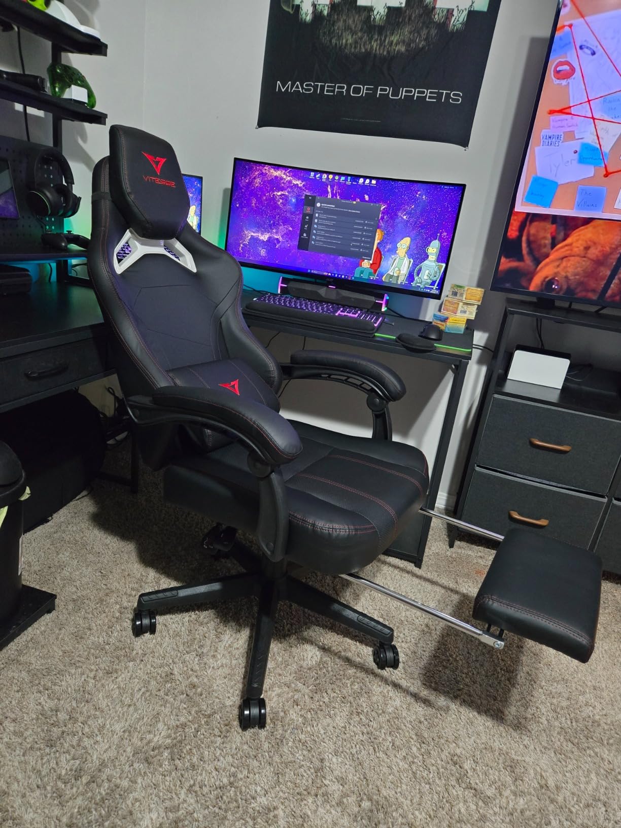 VITESSE Big and Tall Gaming Chair 400lb Weight Capacity with Footrest, Ergonomic Video Game Chair for Adults with Oversized Headrest and Lumbar Pillow, Computer Chair Gaming for Office (Black+Red) customer photo 2