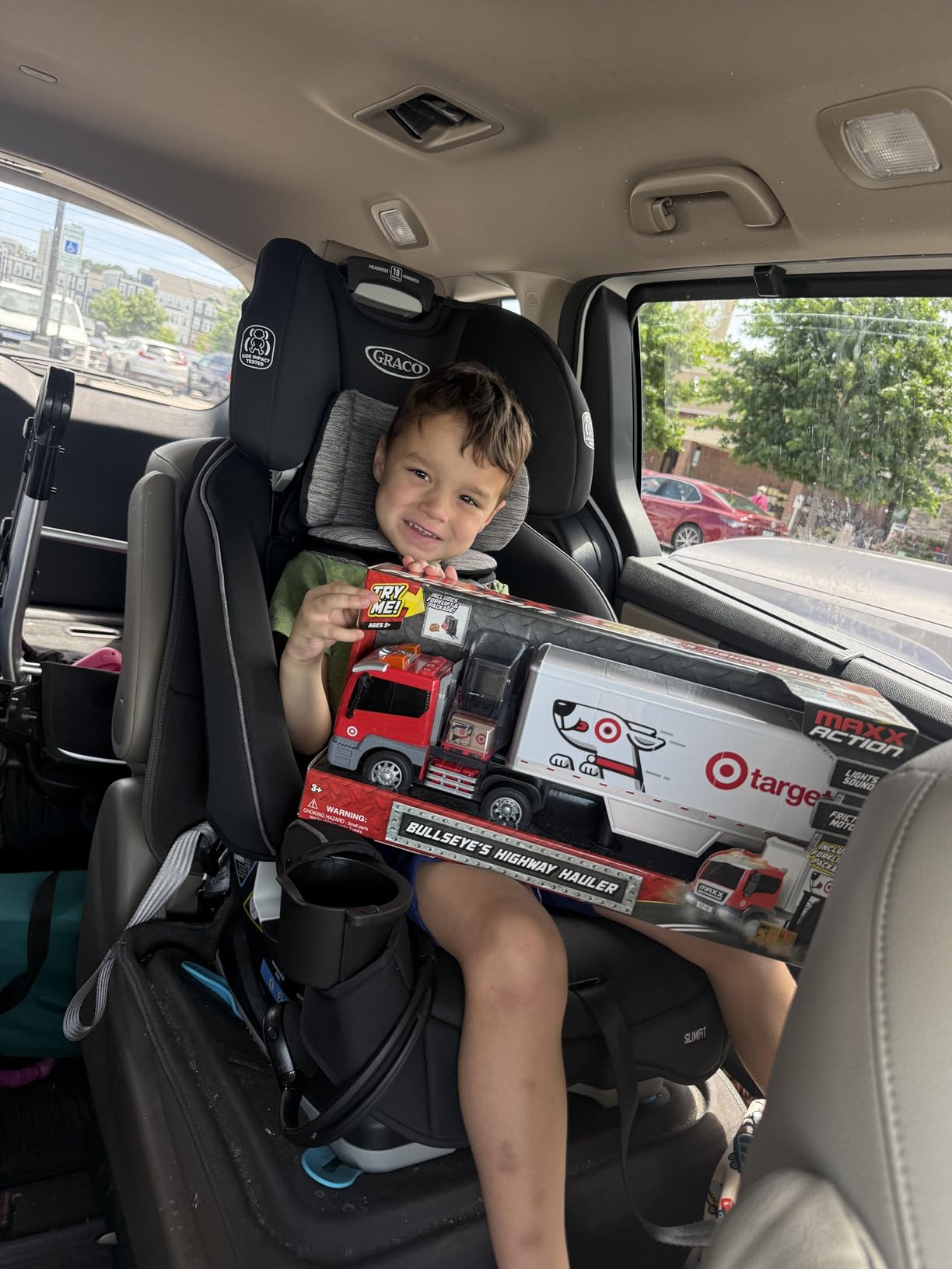 Graco Slimfit 3 in 1 Convertible Car Seat | Slim & Comfy Design Saves Space in Your Back Seat, Darcie customer photo 1