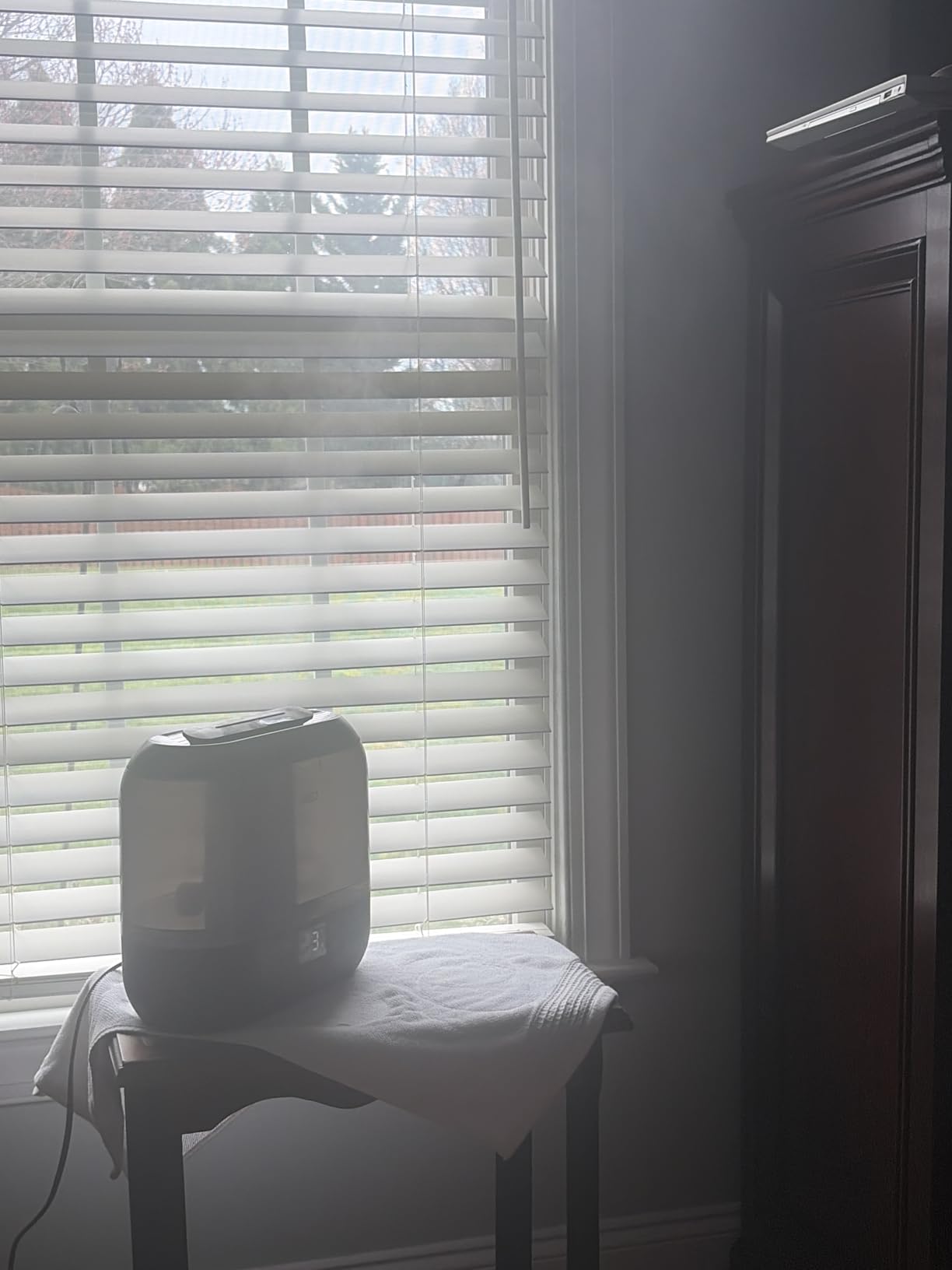 DREO Humidifiers for Bedroom, 3L Top Fill 30H & 26dB Quiet Runtime for Large Room, Cool Mist Ultrasonic Humidifier with Humidity Sensor, Night Light for Home, Baby, Nursery, Plants, 360° Nozzle, Black customer photo 1