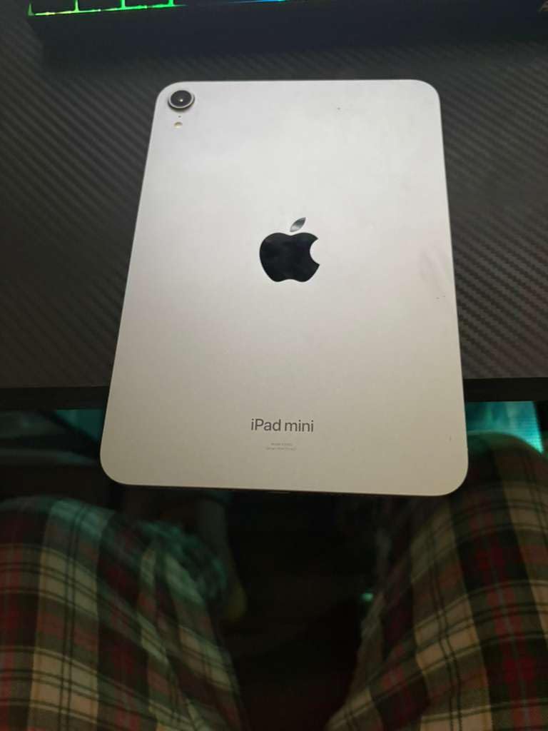 iPad mini (A17 Pro): Apple Intelligence, 8.3-inch Liquid Retina Display, 128GB, Wi-Fi 6E, 12MP Front/12MP Back Camera, Touch ID, All-Day Battery Life - Starlight customer photo 1