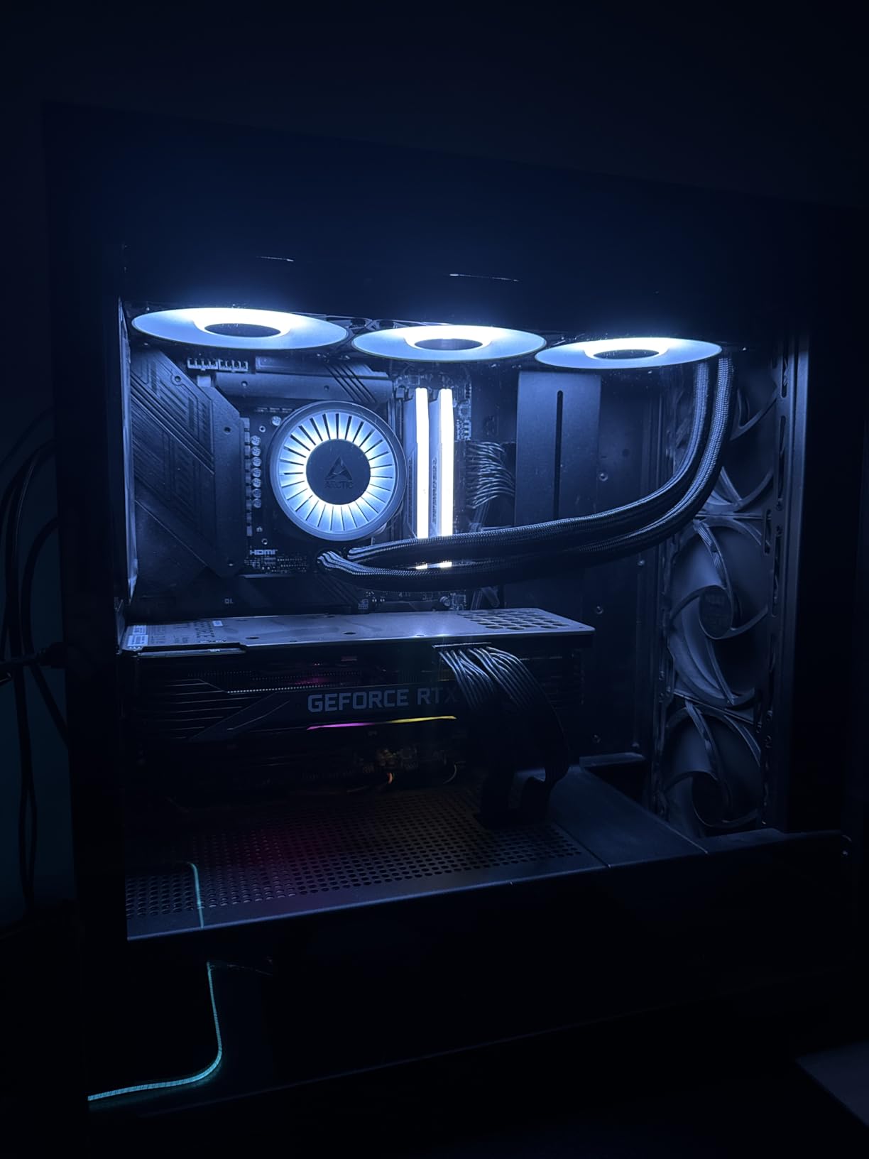 ARCTIC Liquid Freezer III Pro 360 A-RGB (White) - AIO CPU Cooler, 3 x 120 mm Water Cooling, 38 mm Radiator, PWM Pump, VRM Fan, AMD AM5/AM4, Intel LGA1851/1700 Contact Frame - White customer photo 2