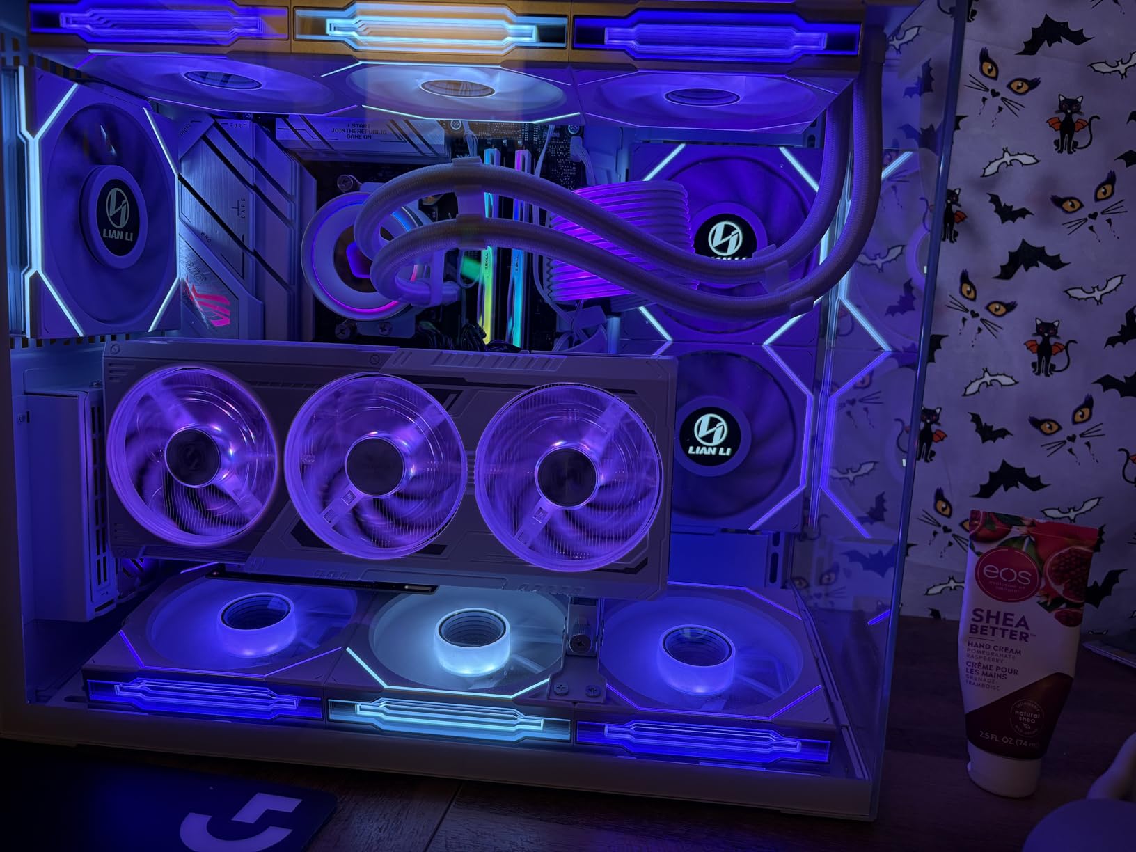 UNI Fan TL LCD Wireless 120-Triple Pack (Reverse Blade)-2.4 GHz Wireless Signal ARGB Fan-Infinity Mirror-Daisy-Chain-Customizable Lighting-Controller Included & Required - Black(12RTLLCD1W3B) customer photo 2