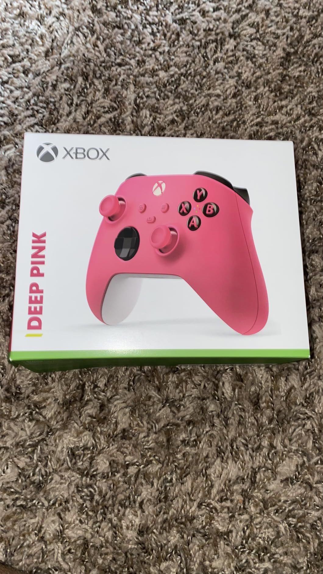 Xbox Wireless Gaming Controller (2025) - Velocity Green - Play on, Windows, Android, iOS, FireTV Sticks, Smart TVs, VR Headsets customer photo 1