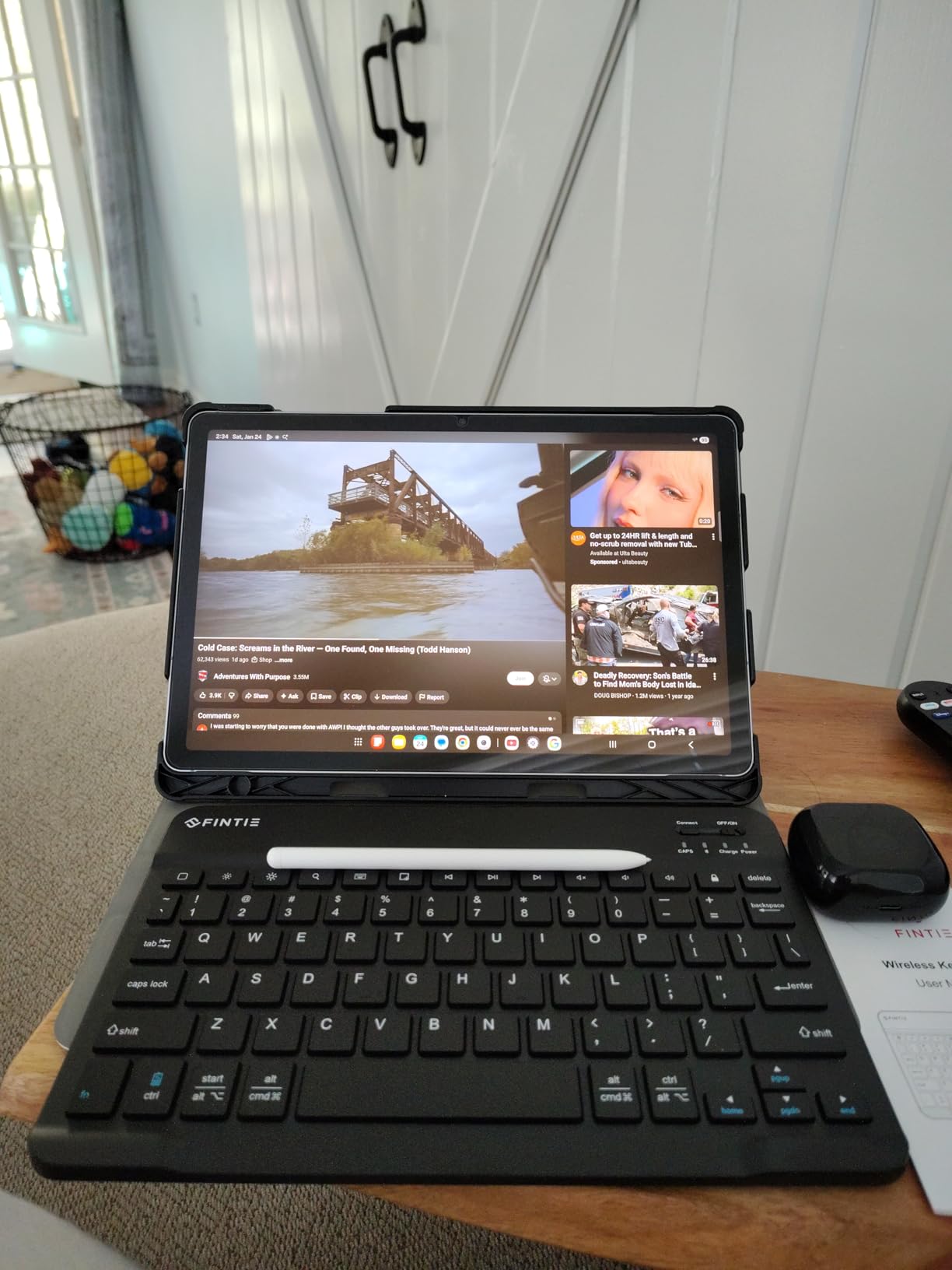 Galaxy Tab S10 FE 128GB WiFi Android Tablet, Large Display, Long Battery Life, Exynos 1580 Processor, IP68 Water-Resistant, 90 Hz Refresh, S Pen for Note-Taking, US Version, Silver customer photo 1