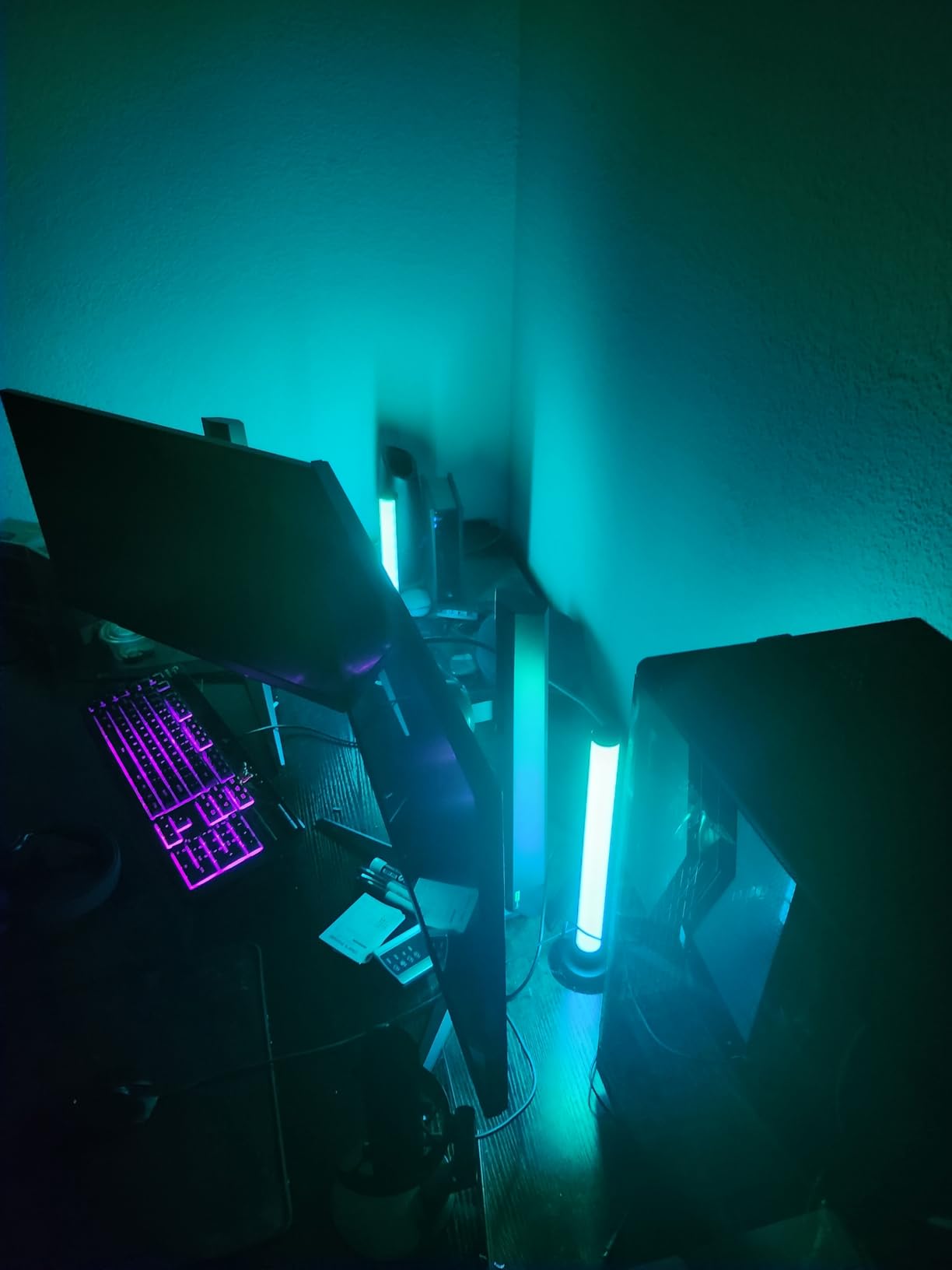 Led Light Bar with Music Sync, Color Changing TV Backlight App & Remote Control, IC+RGB & W Smart RGB Light Bar, USB Powered Led Lights for TV, PC Room Monitor Backlight Gaming Accessories customer photo 1